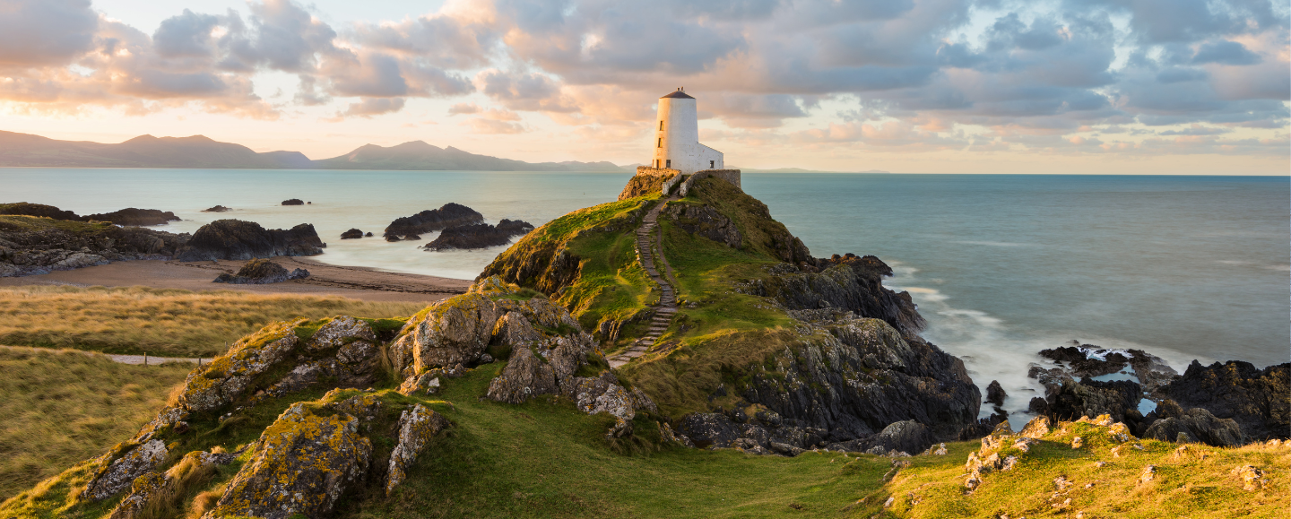 Llanddwyn Beach