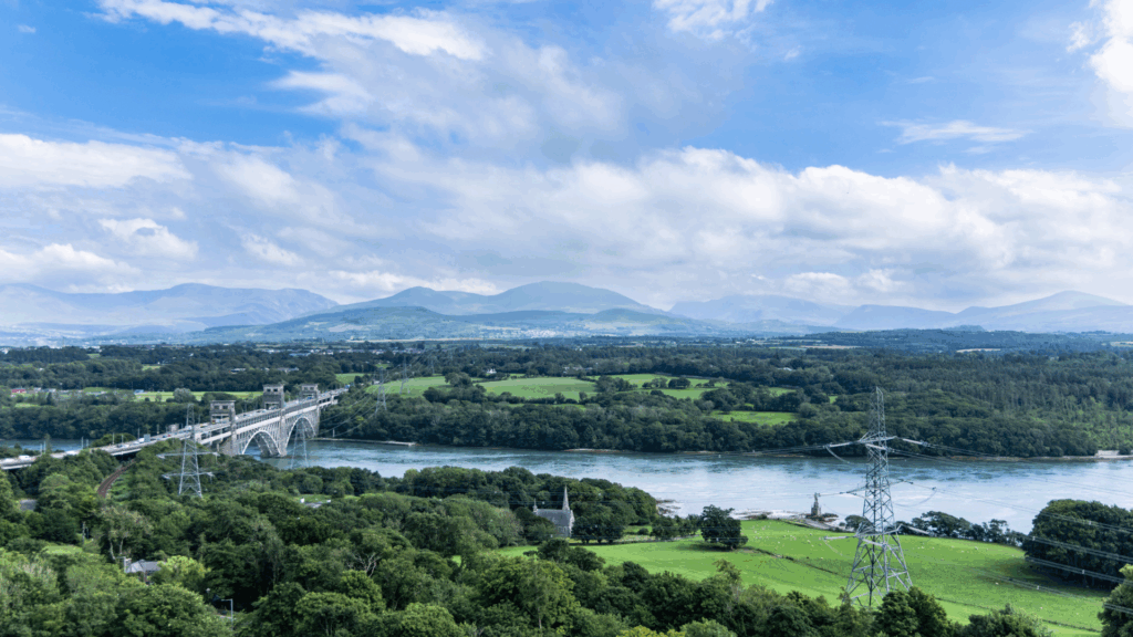 book direct Anglesey holiday cottages