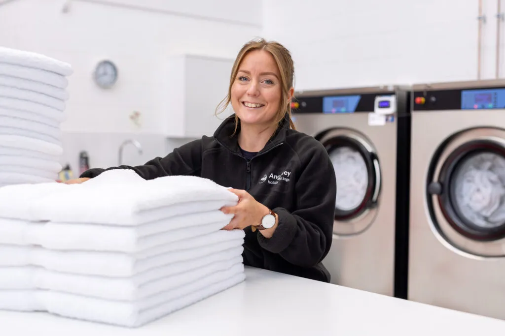 Lauren - Laundry unit Manager