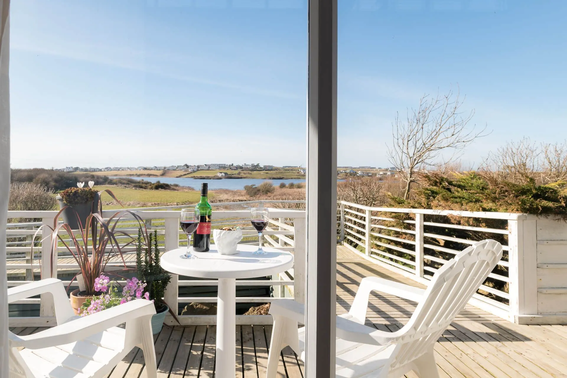 Owain's Lake View - Terrace furniture - Llanfaelog