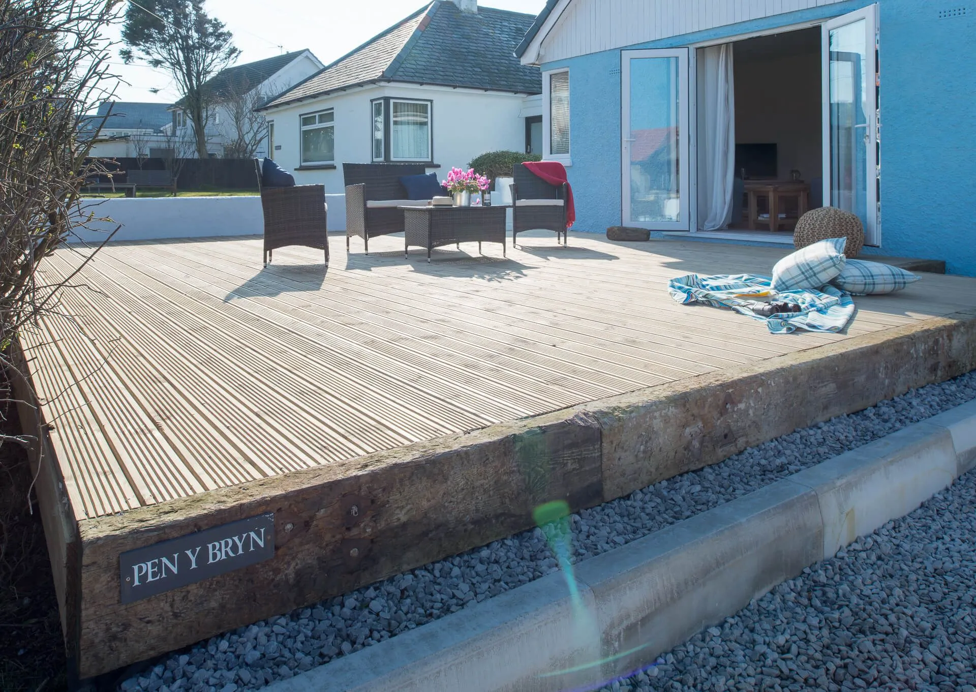 Pen Y Bryn Outside - Front Decking - Rhosneigr