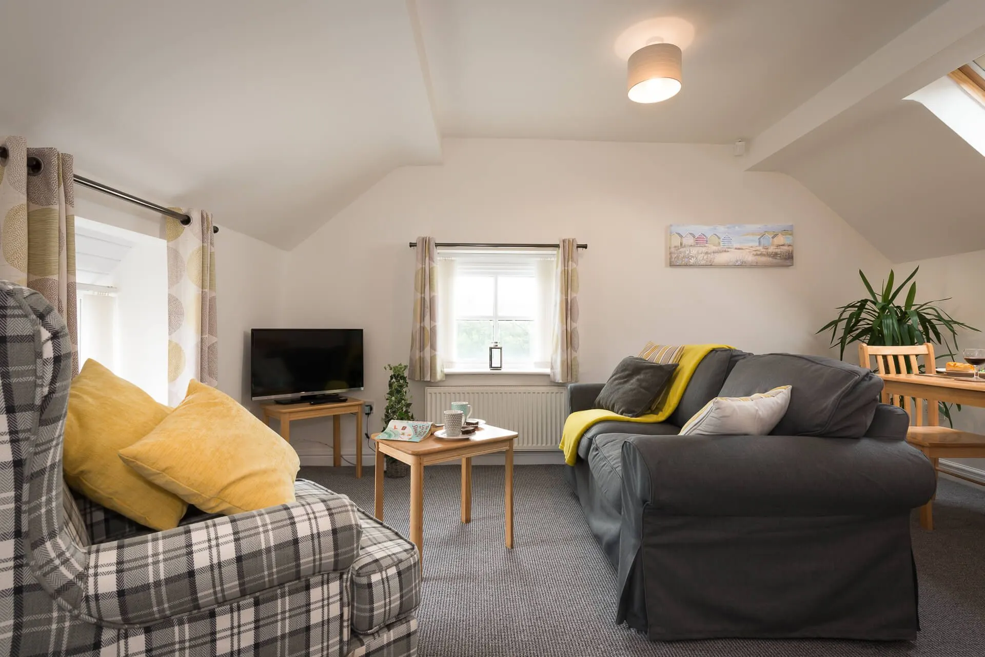 Ty Mabon Living Room - Aberffraw 