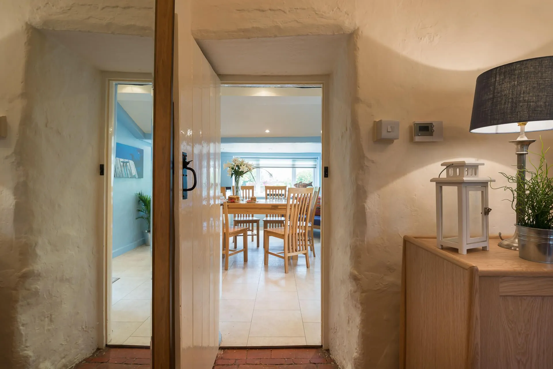 Tyn Lon view to Kitchen