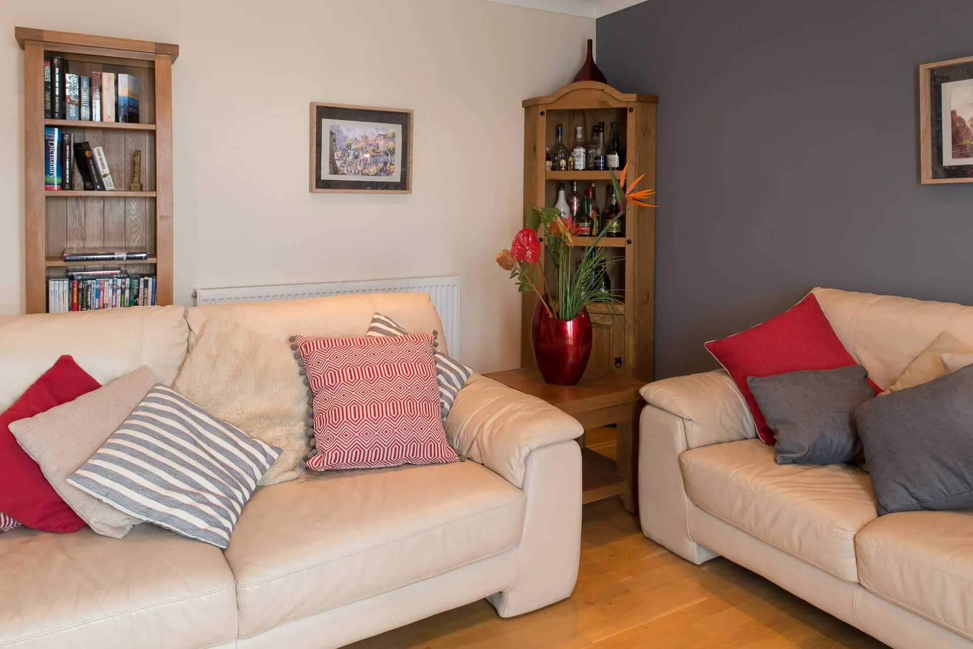 Tides Reach Living Room Sofas - Rhosneigr 
