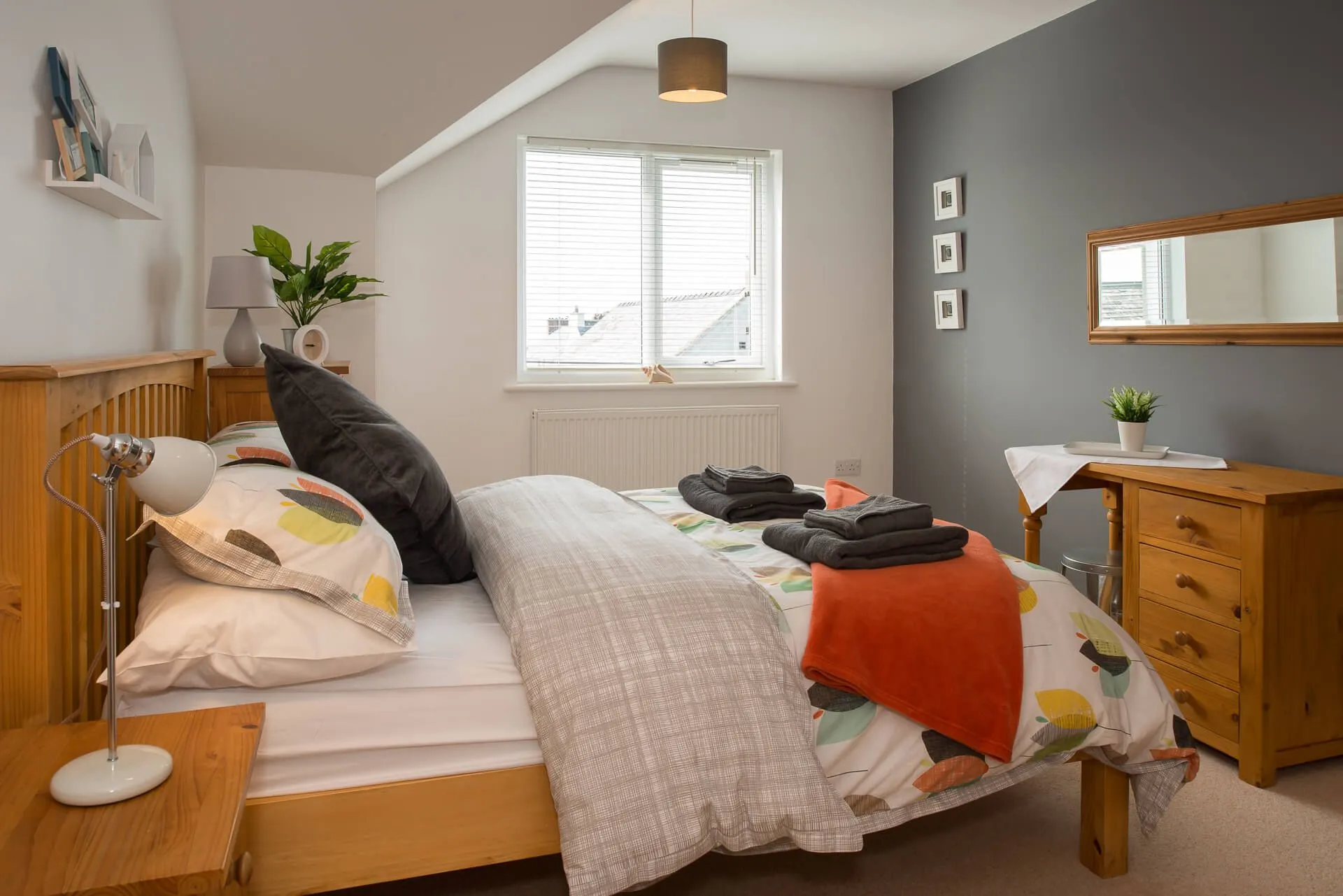 Tides Reach Double Bed - Rhosneigr 
