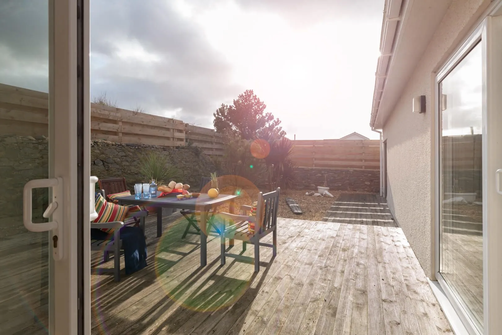 Lagwn Glas patio