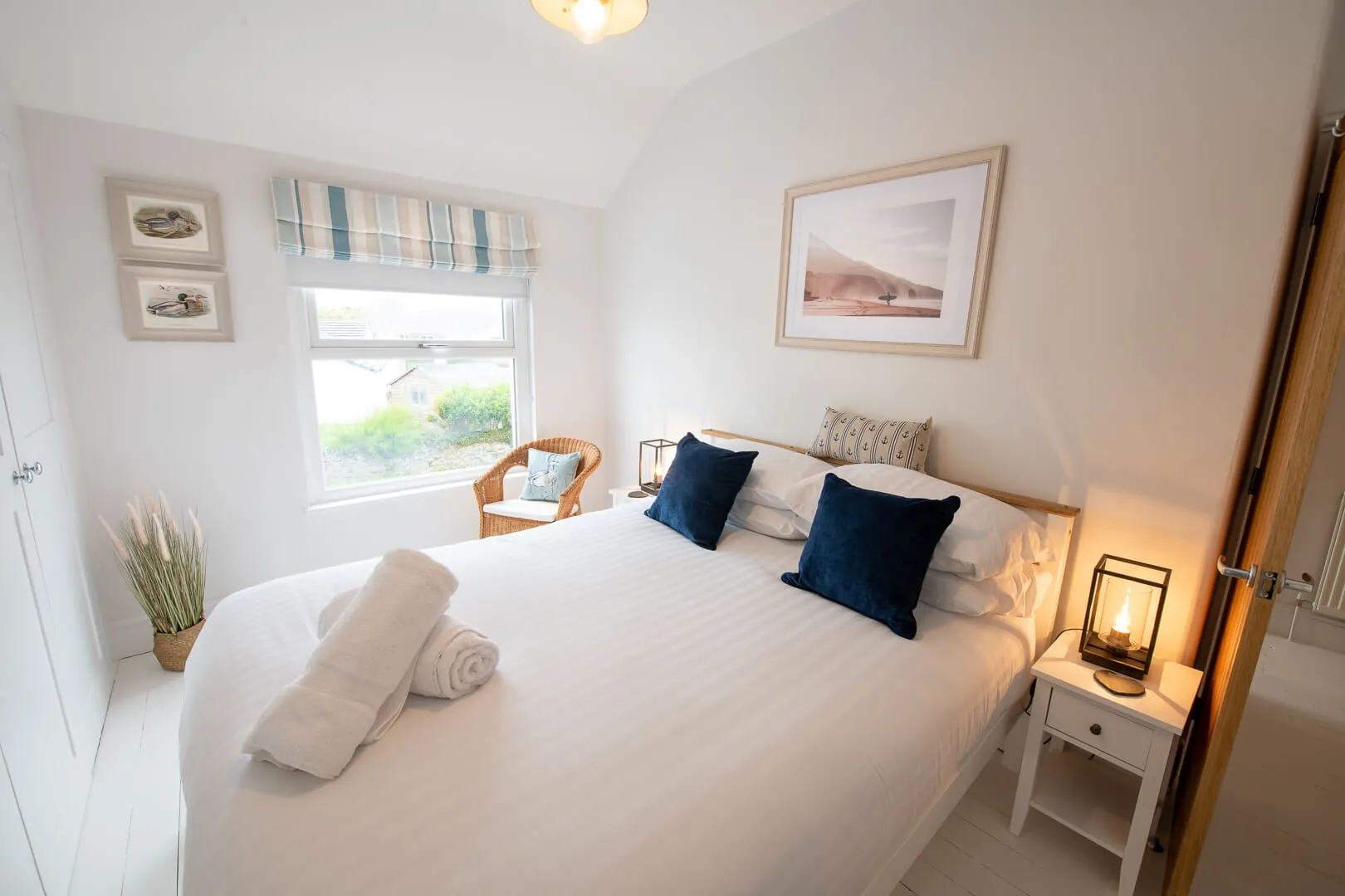 Lakeview Bedroom 2
