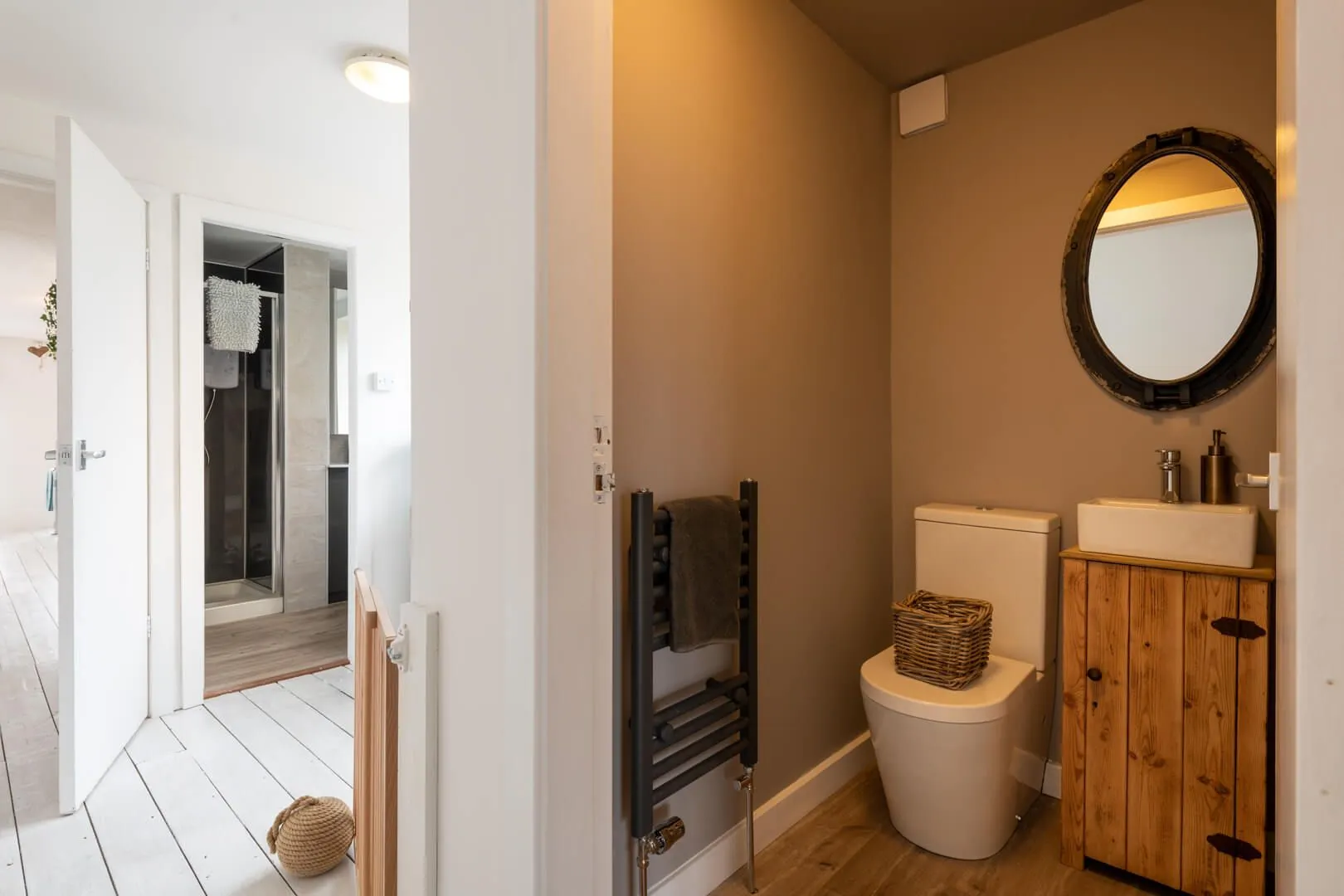 Driftwood Bathroom and toilet