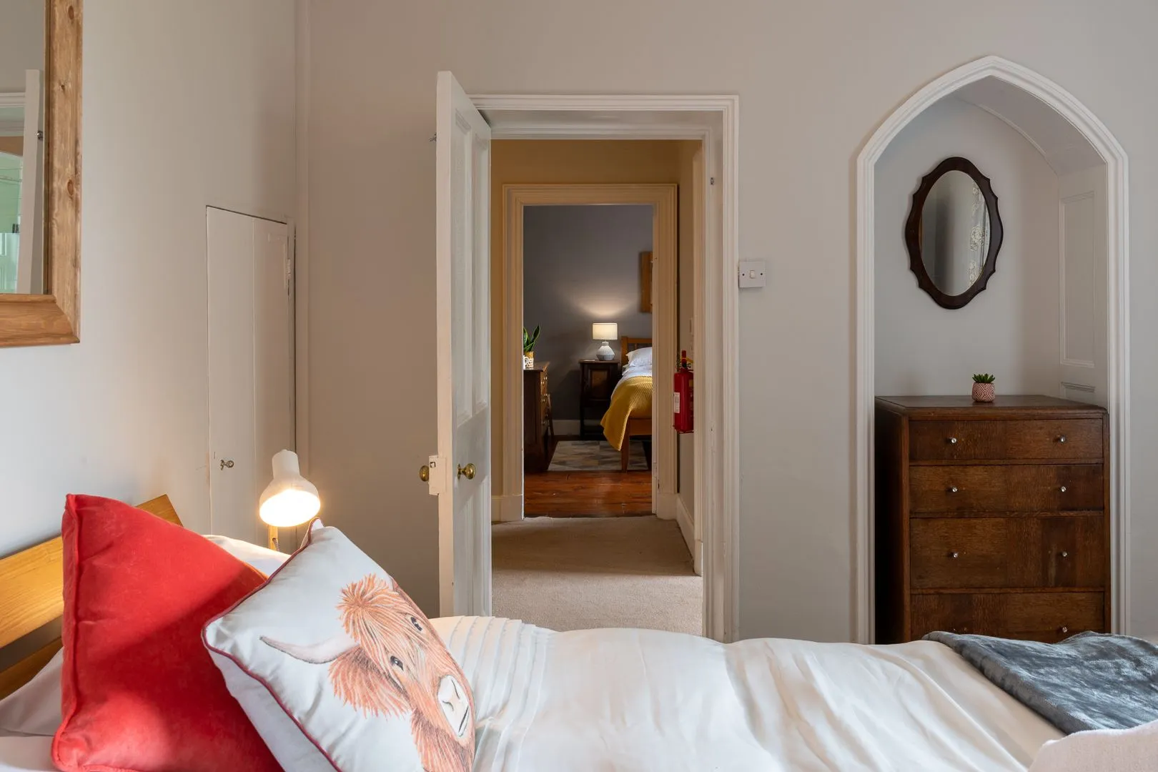 Ty Fferam Bailey King bed view to hallway