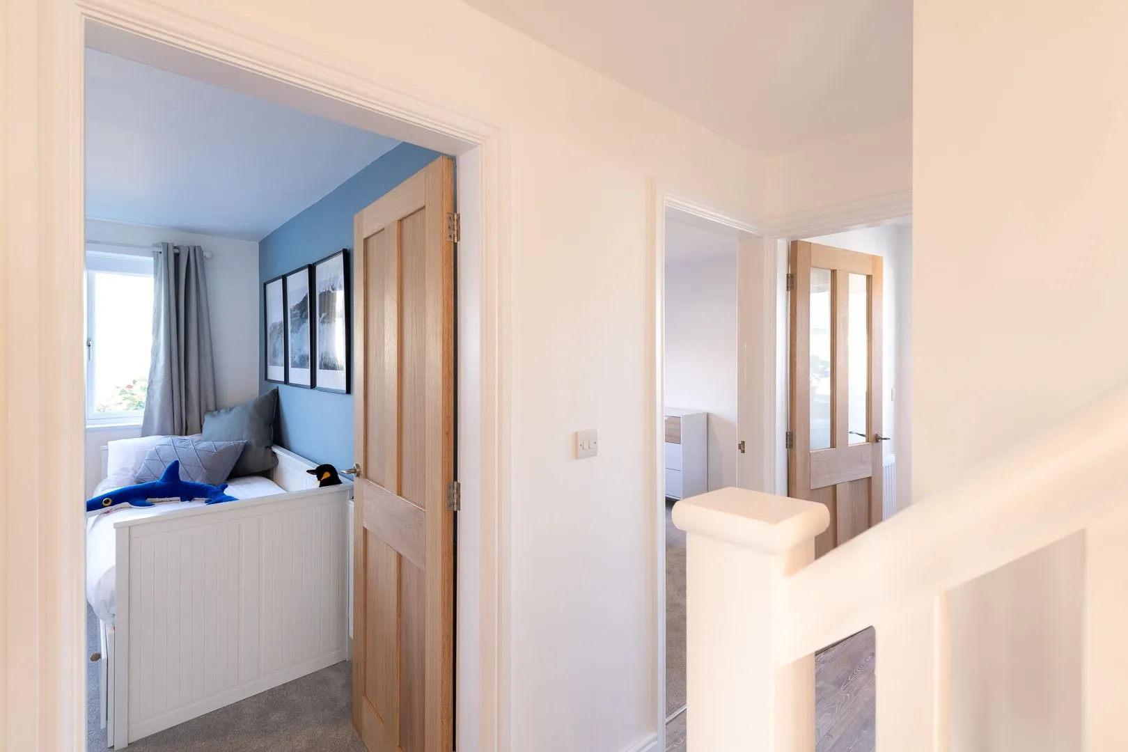 Spring Tide - Bedroom doorway