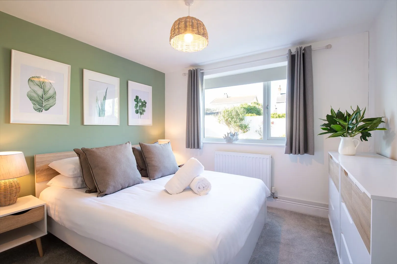 Spring Tide - Double bedroom