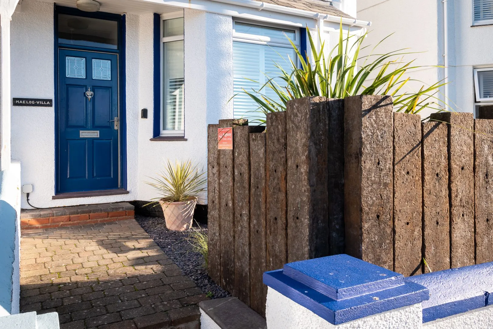 Maelog Villa Front Door