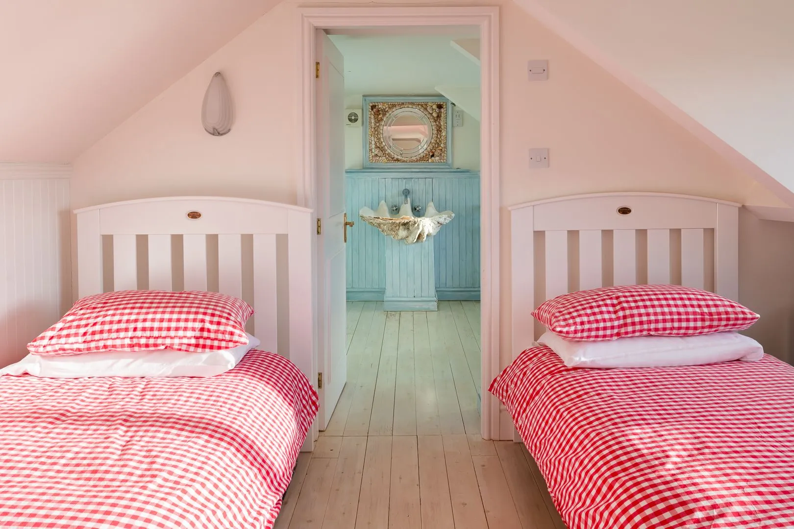 White Cottage Quad Room Pink Beds