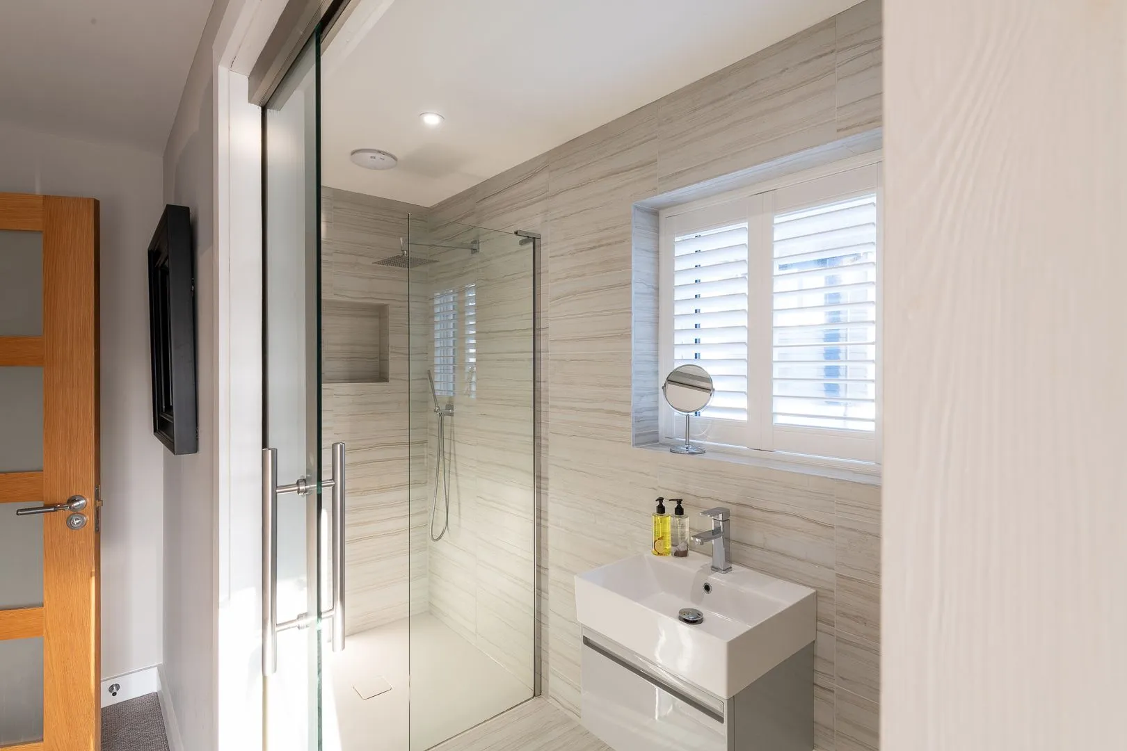 Out of the Blue - Ensuite