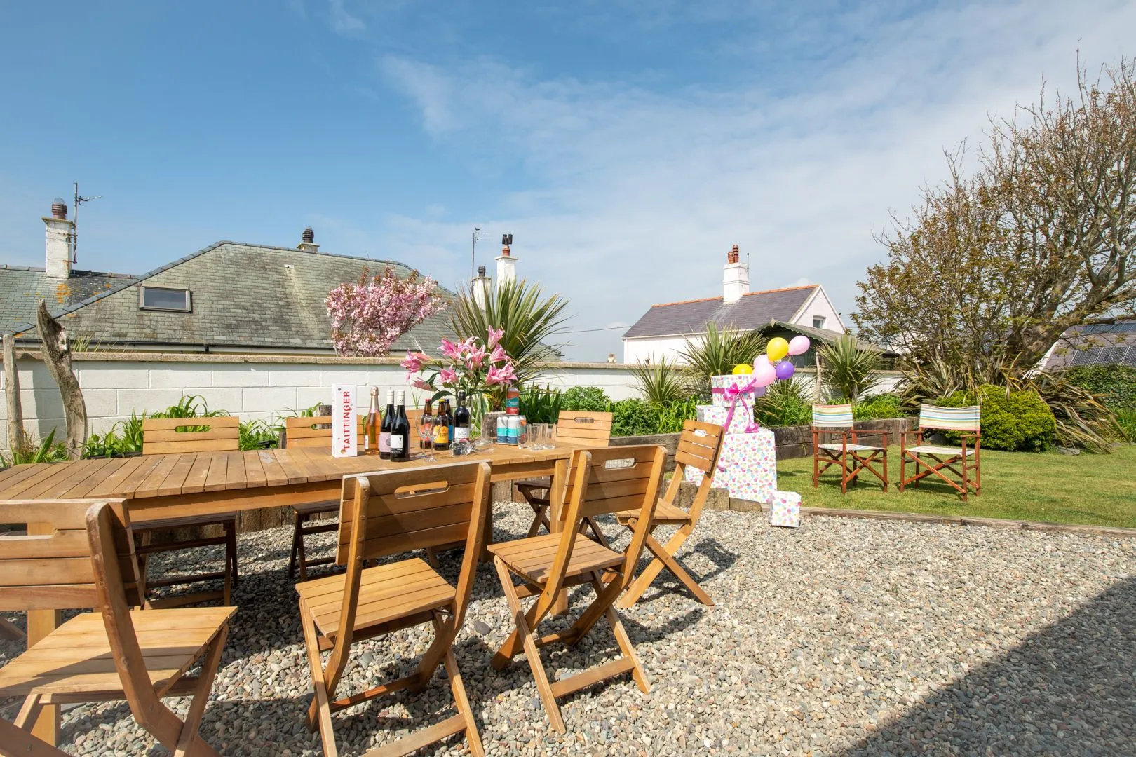 Ty Traeth Outside Table