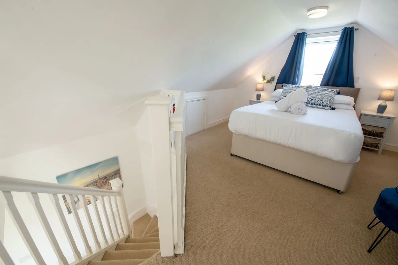 Bwthyn Dwynwen Upstairs bedroom