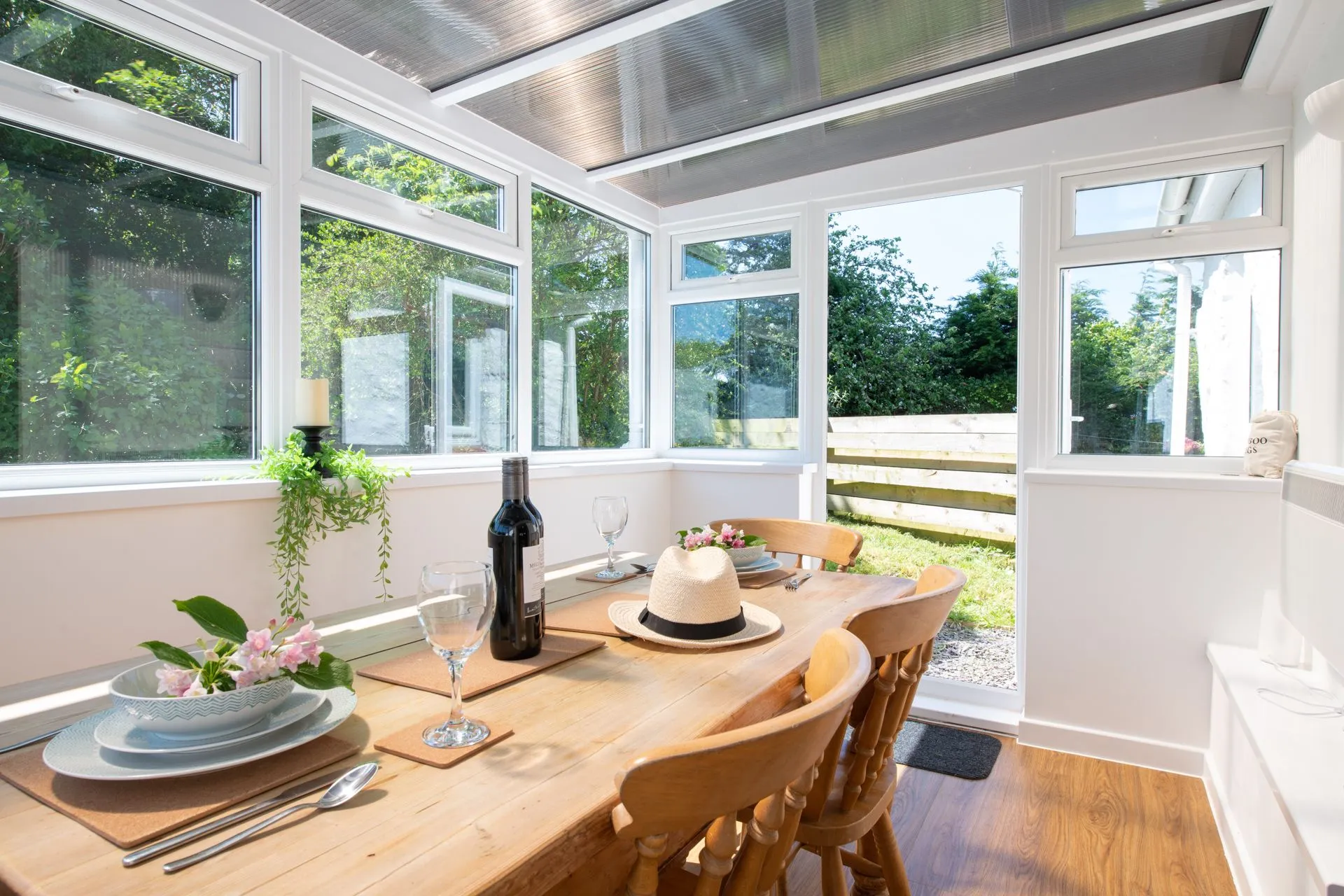 Ty Capel Bach Sun Room Dining Table