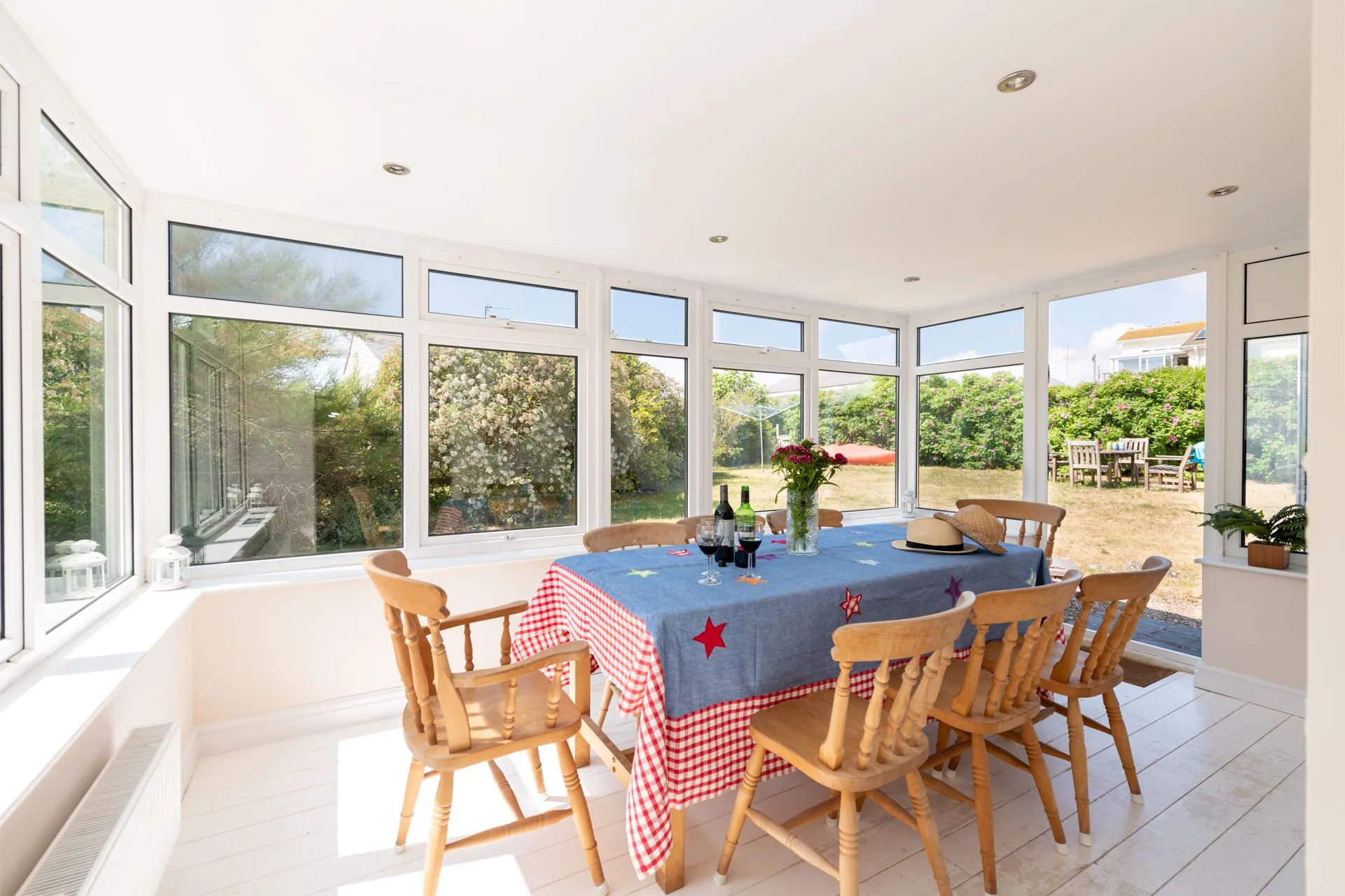 Ty Heulwen Dining Table