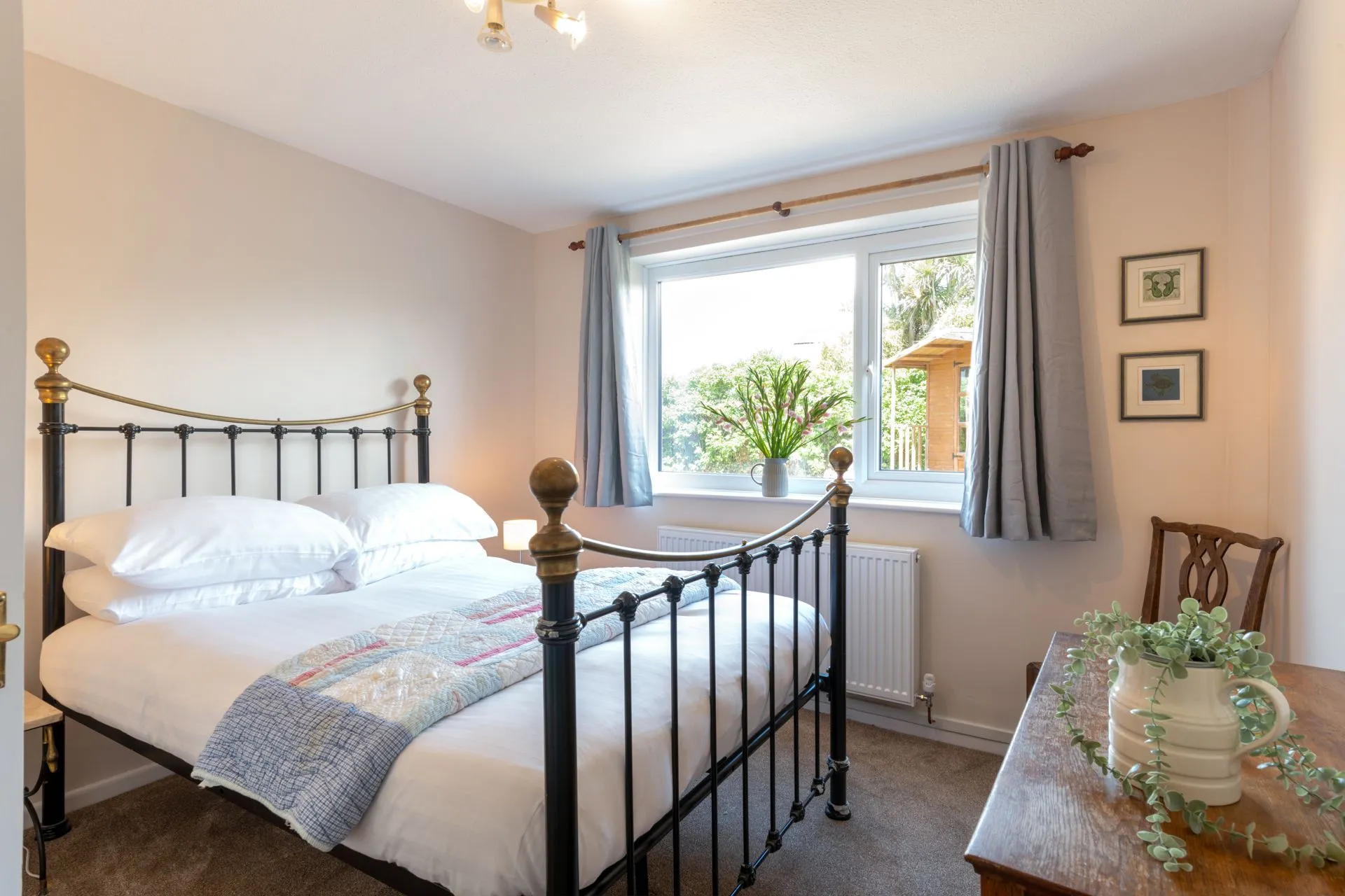 Ty Heulwen Double Bed