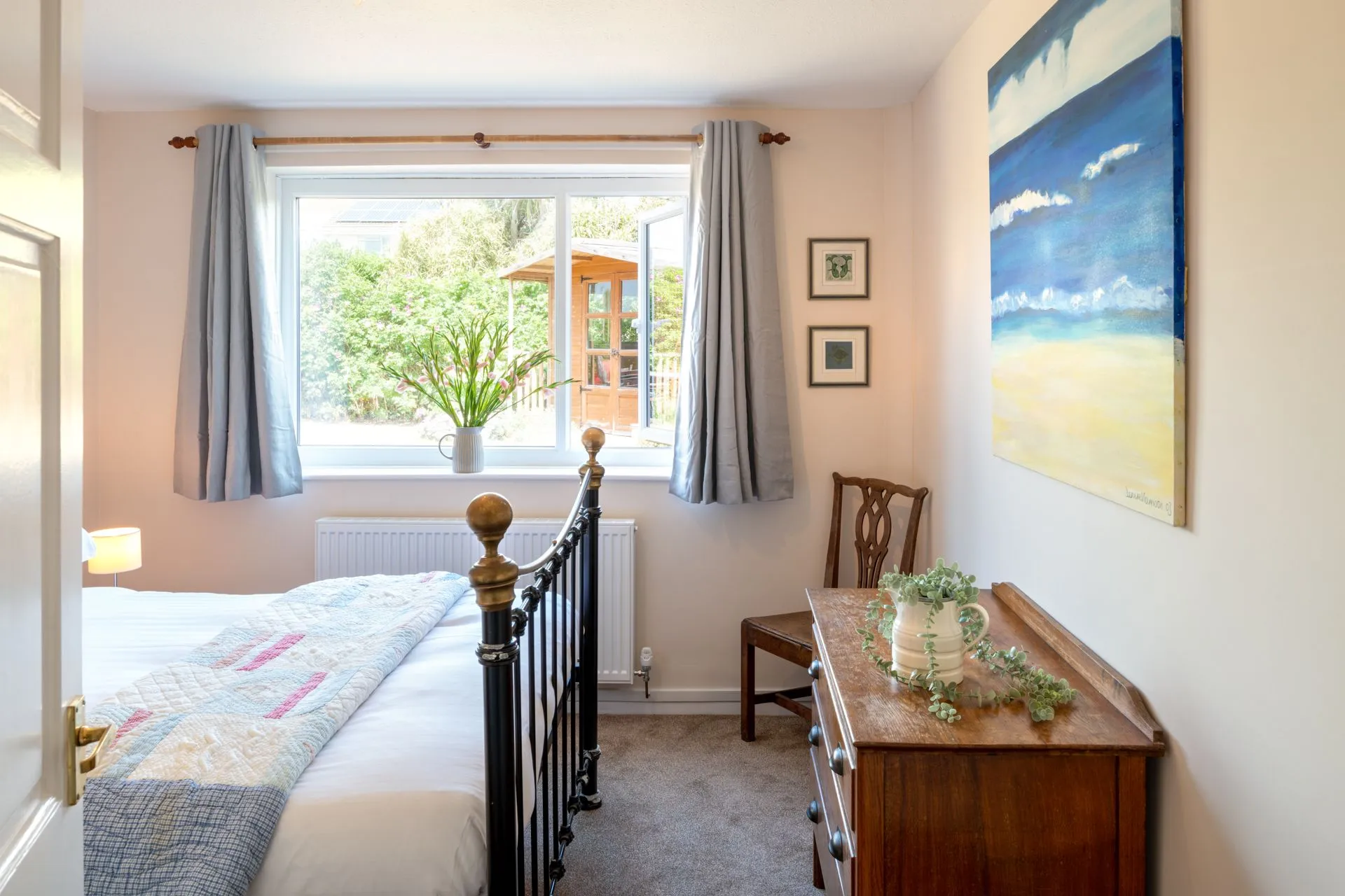 Ty Heulwen Double Bedroom