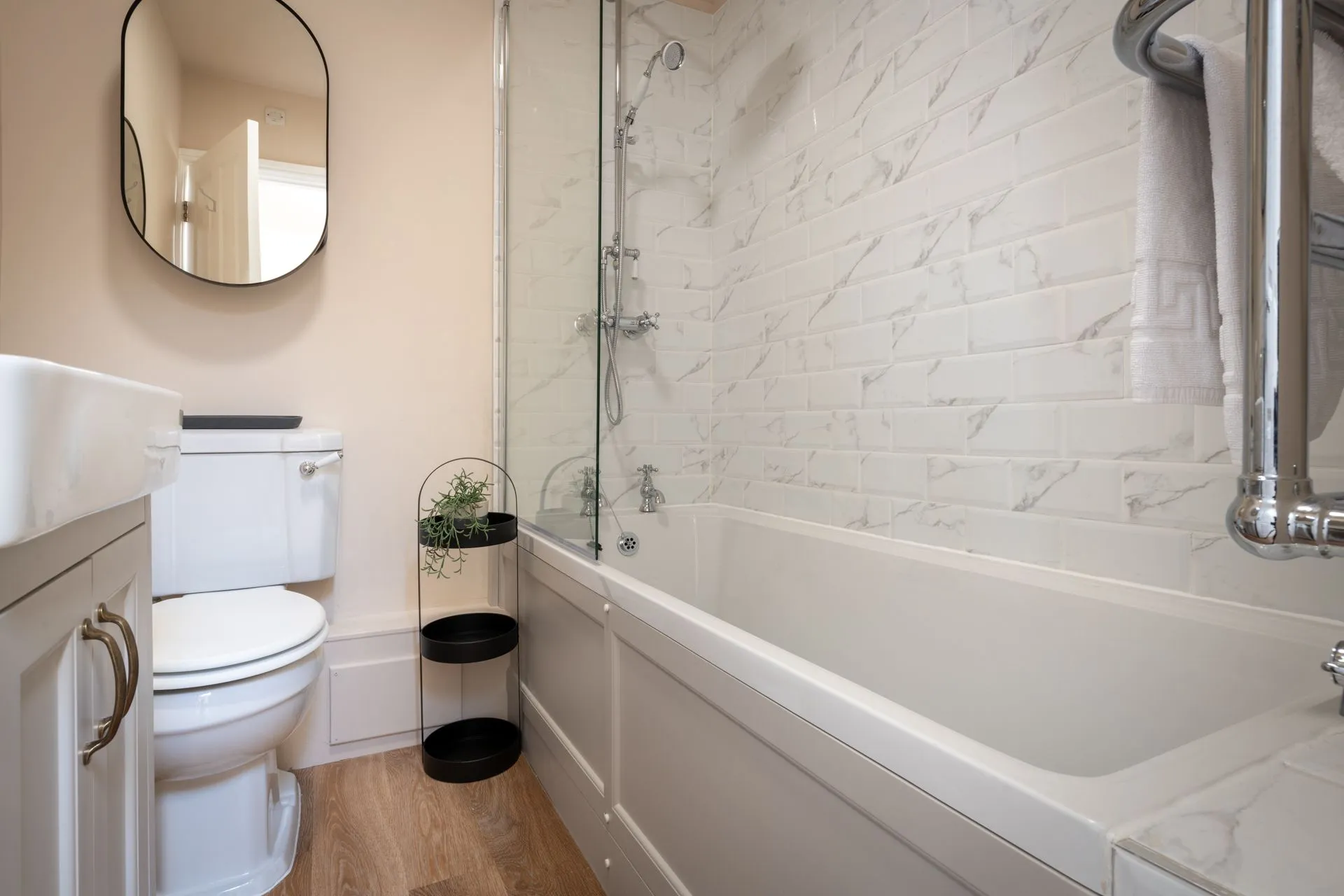 The Roost - The Little Nest - bathroom
