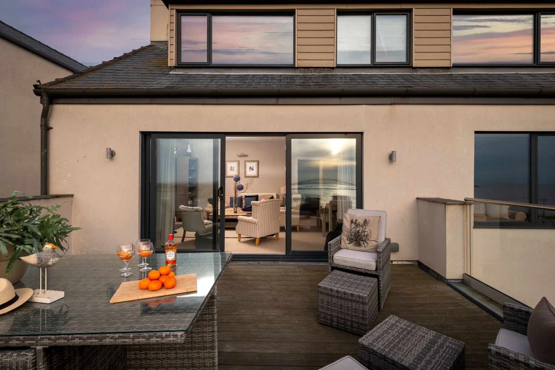 Seascape - External rear