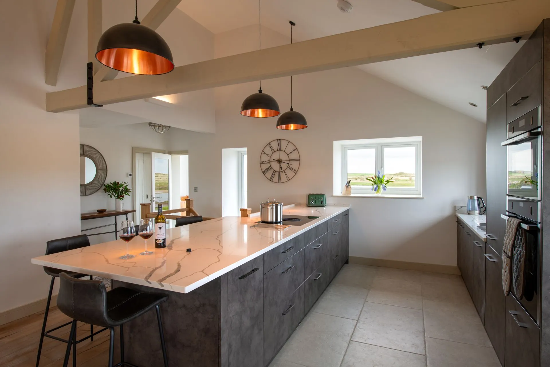 Y Cei Kitchen Island