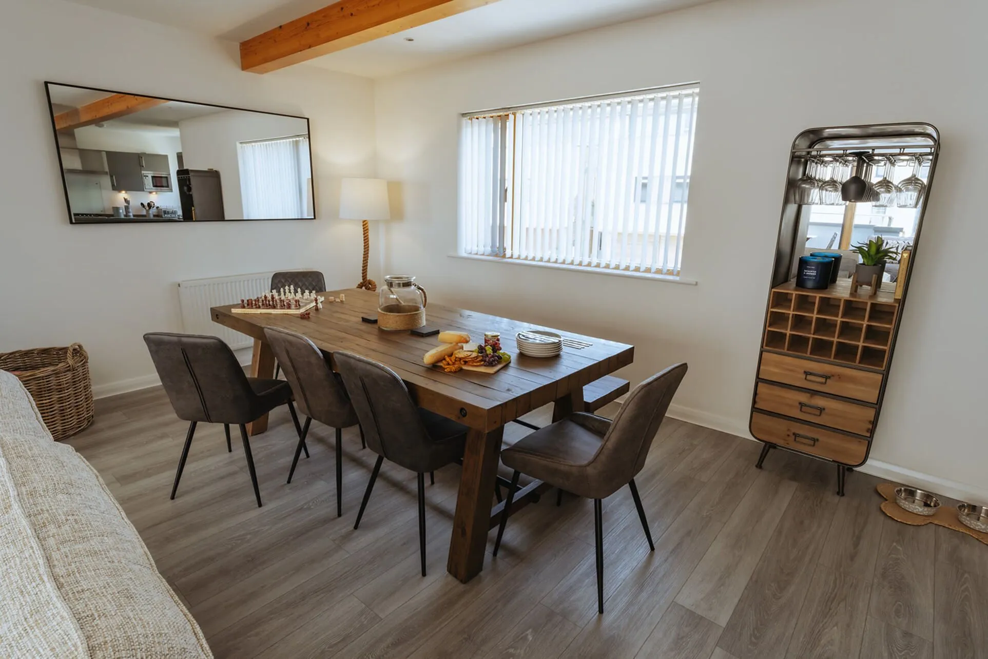 Cool Waves dining table