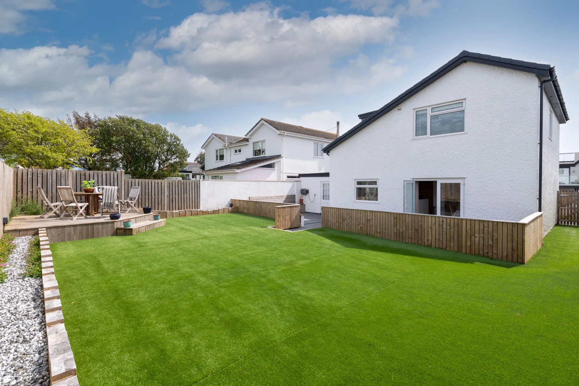 Cae Cloc Garden