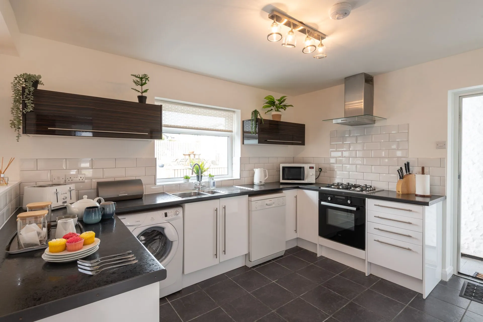 Cae Cloc kitchen