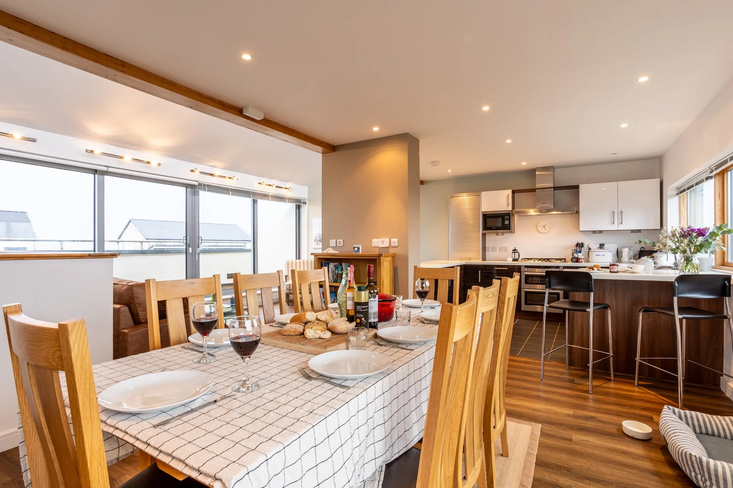 Sea Sway Kitchen 