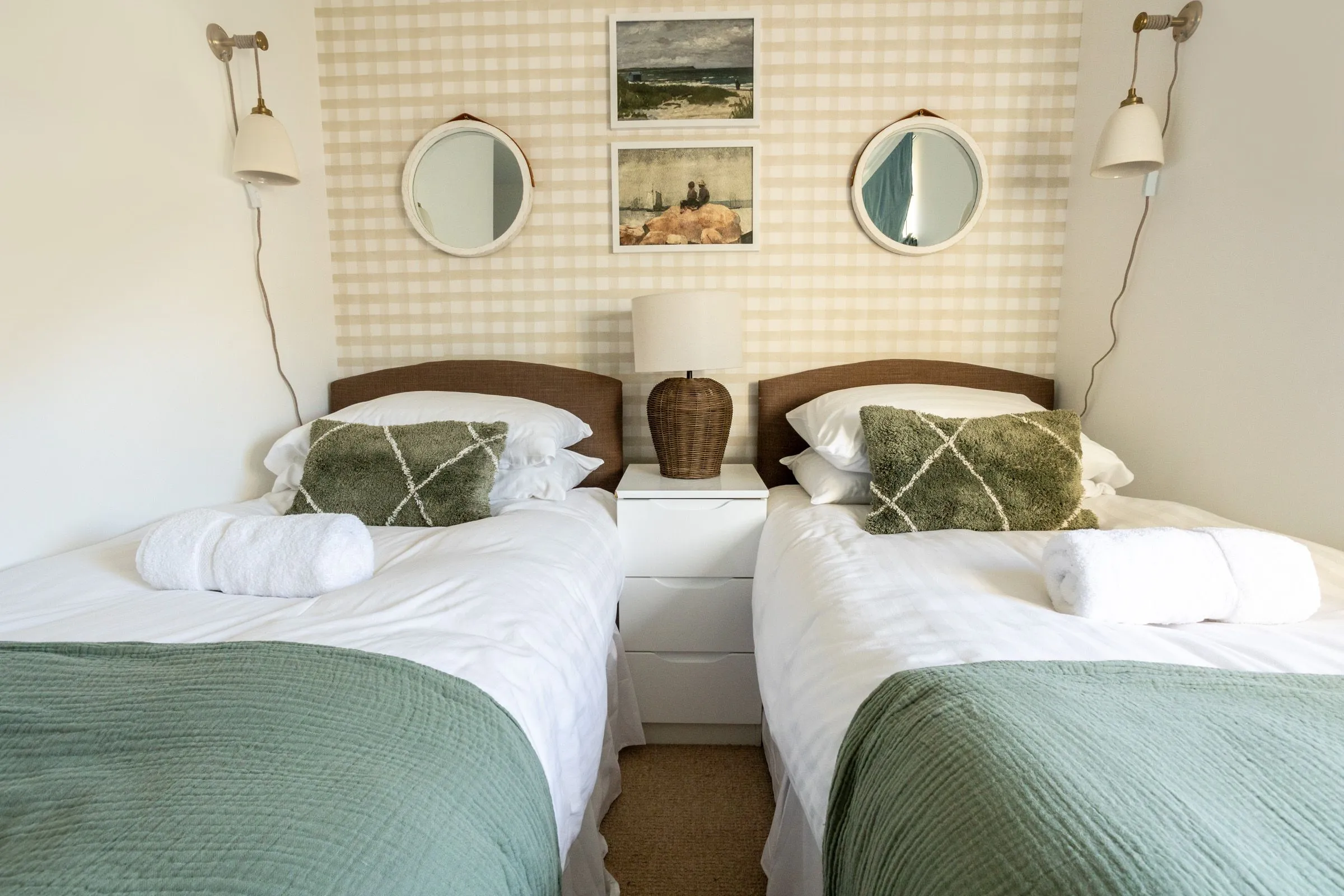 Sea sway twin room 