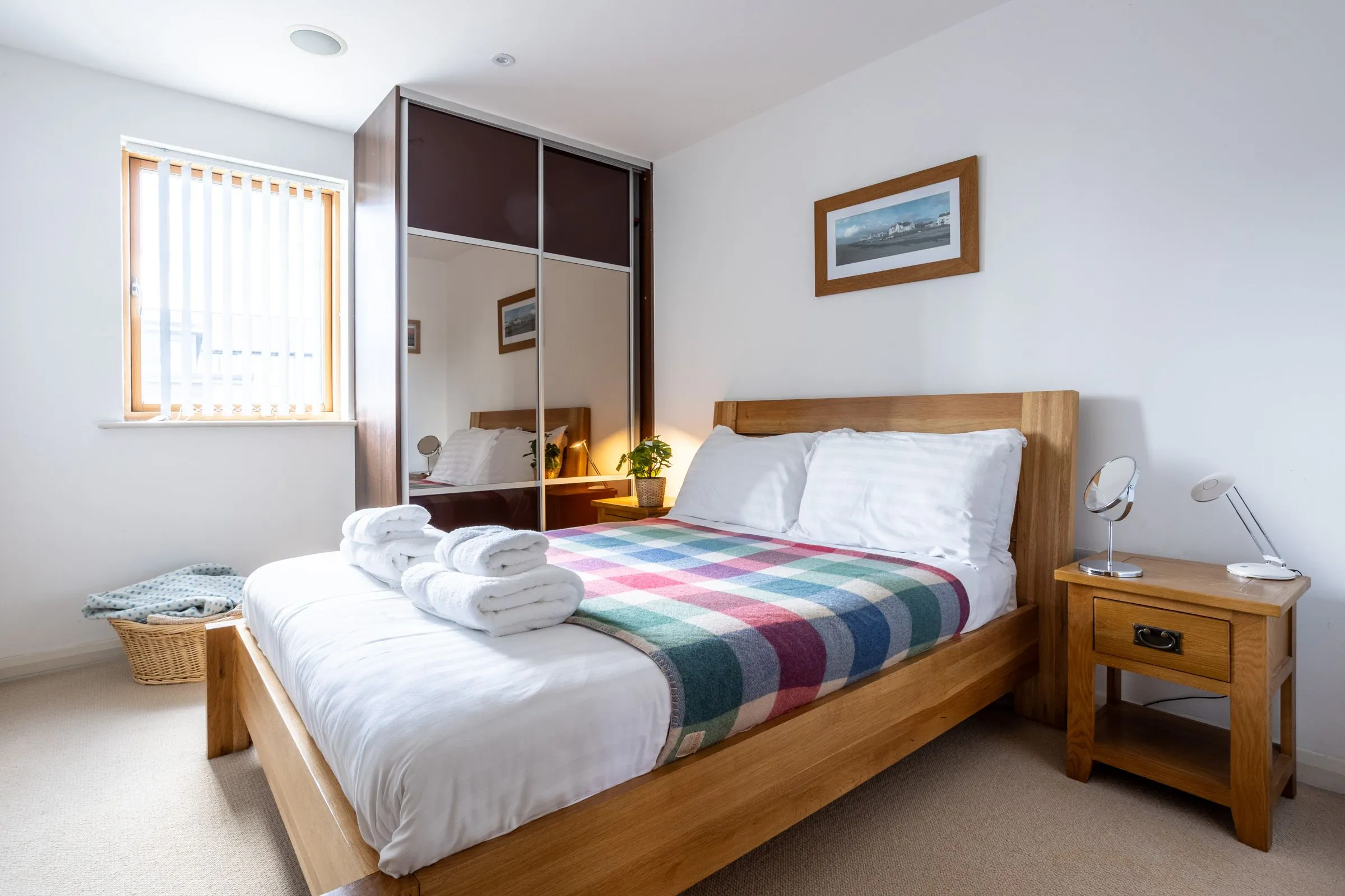 Minstrel Lodge Double Bed - Rhosneigr 