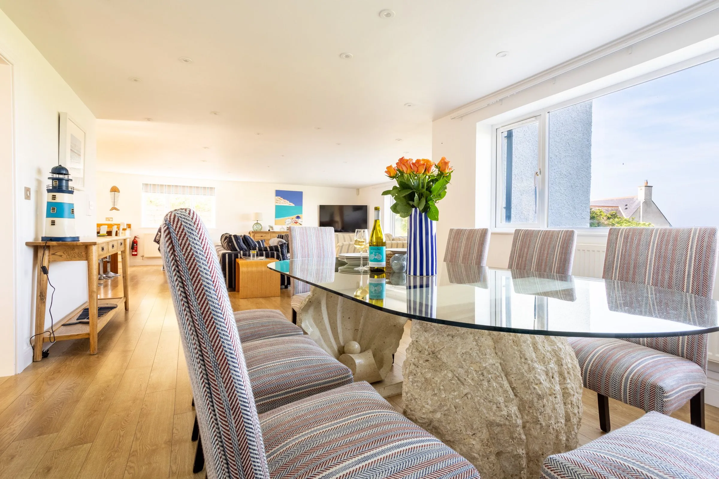Gardd Nain - Dining Room Lounge view