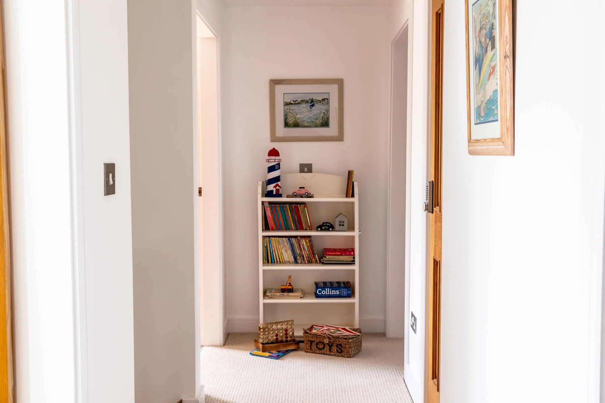 Gardd Nain - Book Shelf