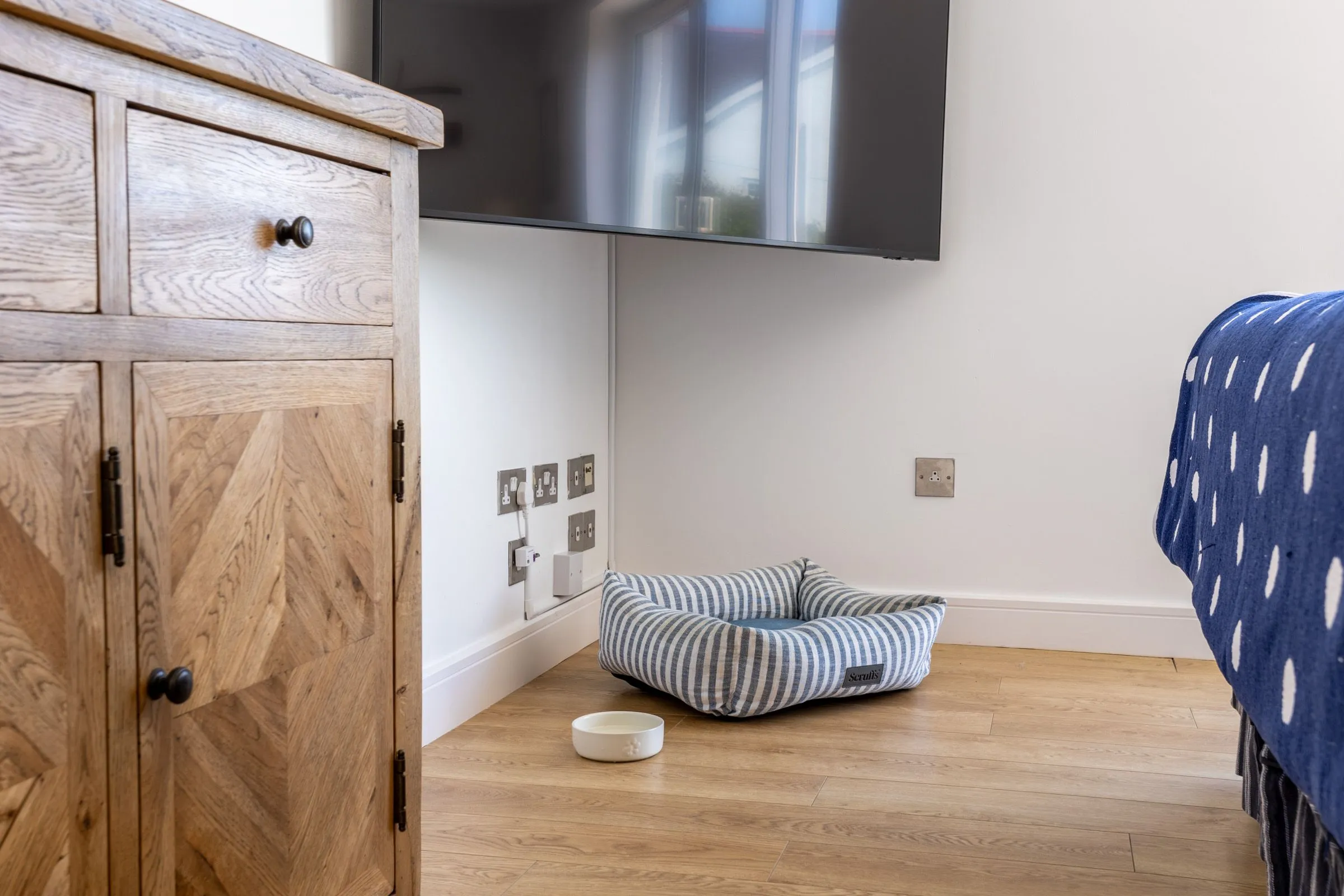 Gardd Nain - Dog Bed
