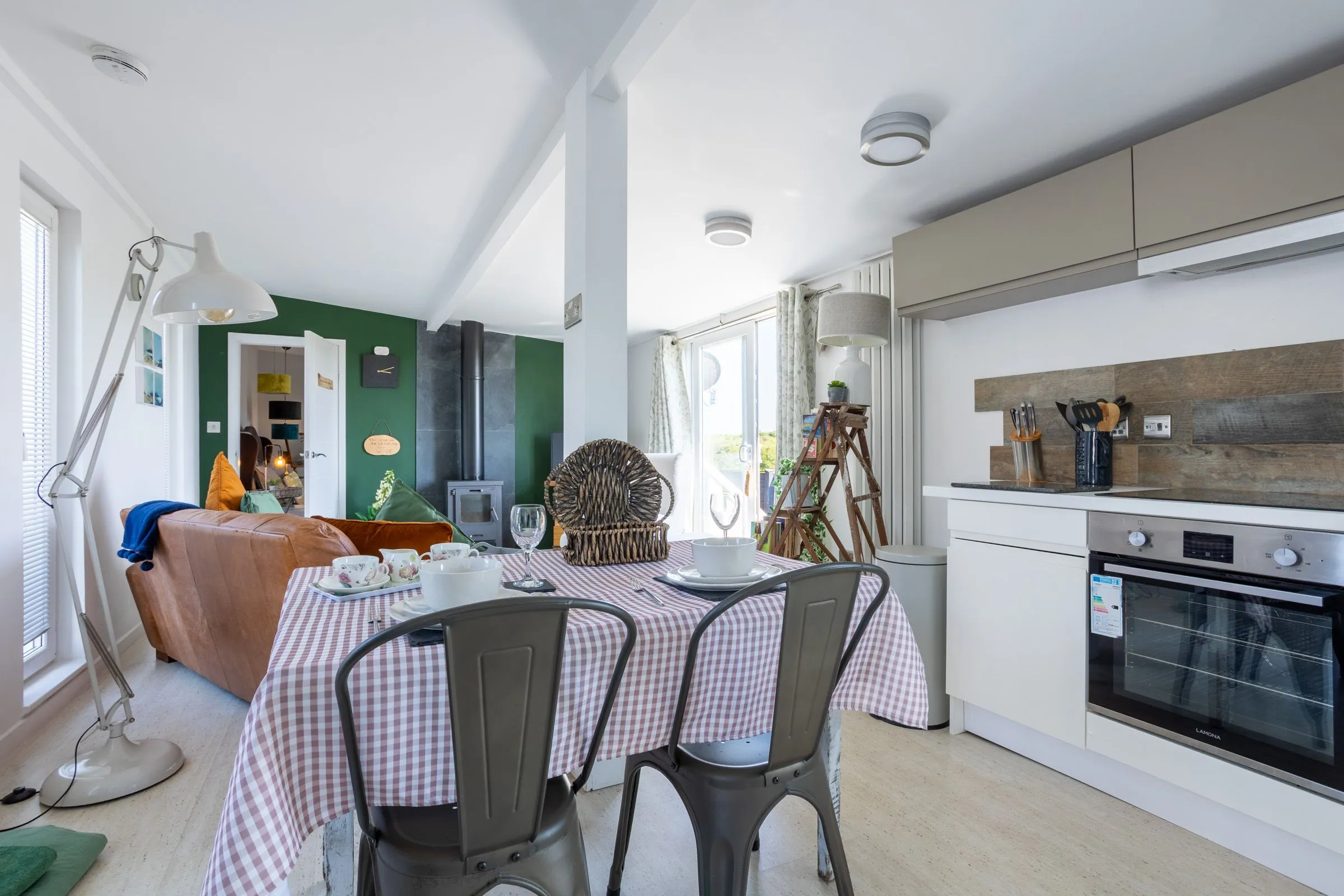 Bryn Bach - Dining 