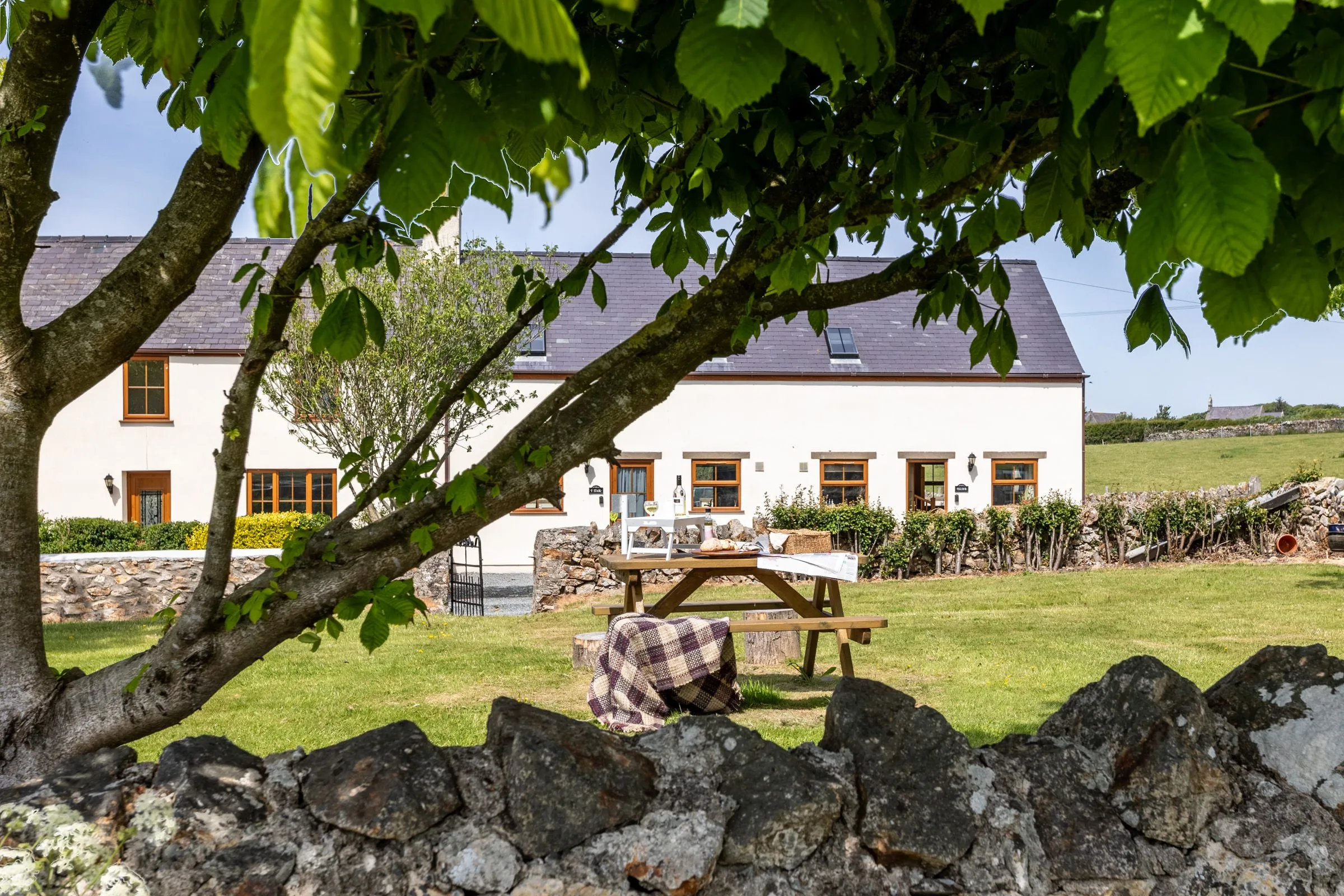 Y Stabl - front exterior llanfaelog