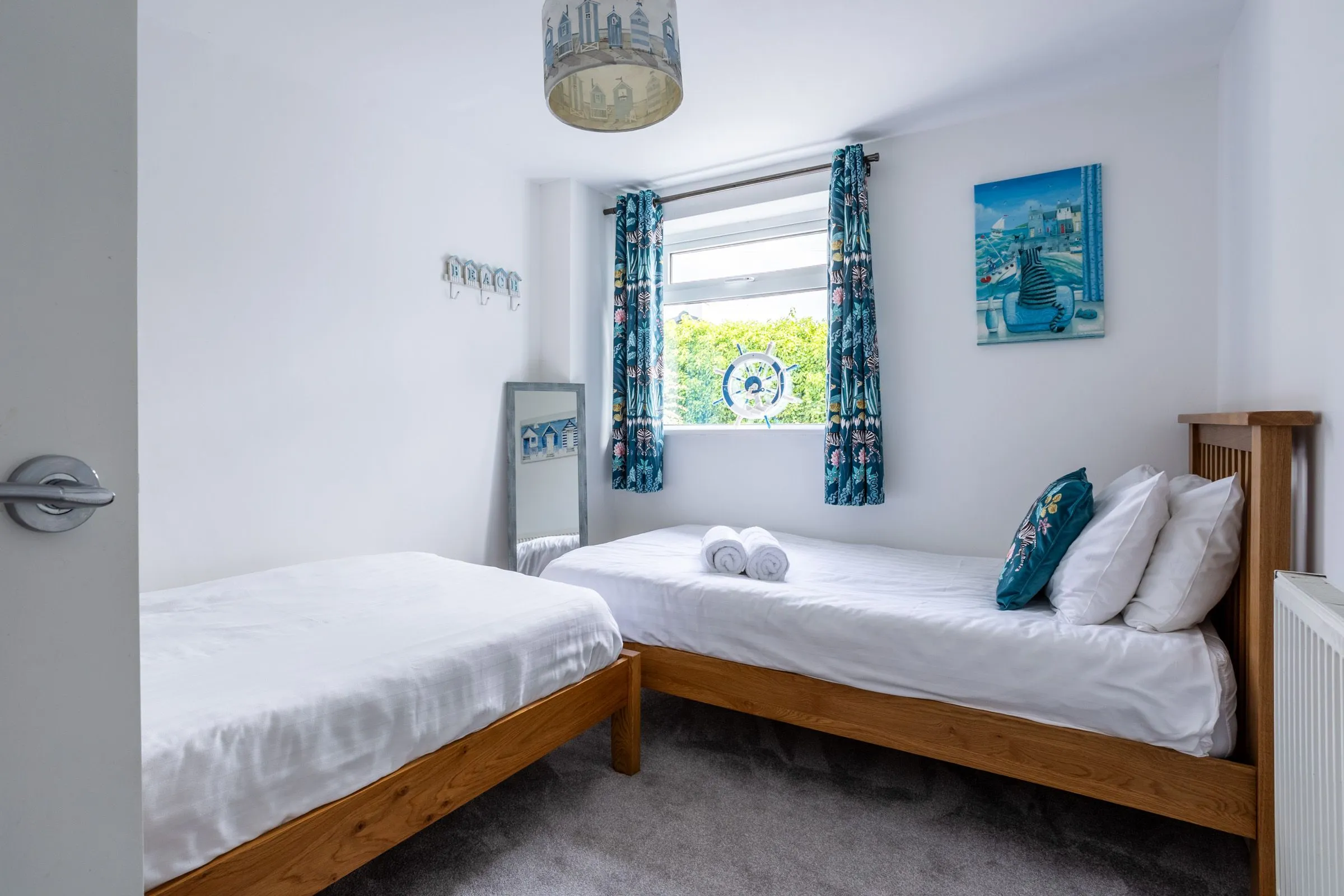 Coed Y Llan twin room