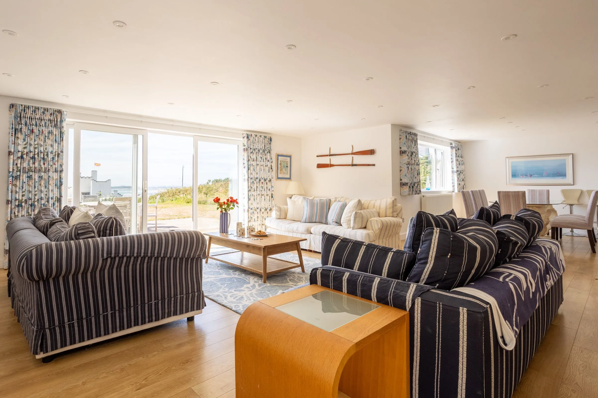 Gardd Nain - open plan 