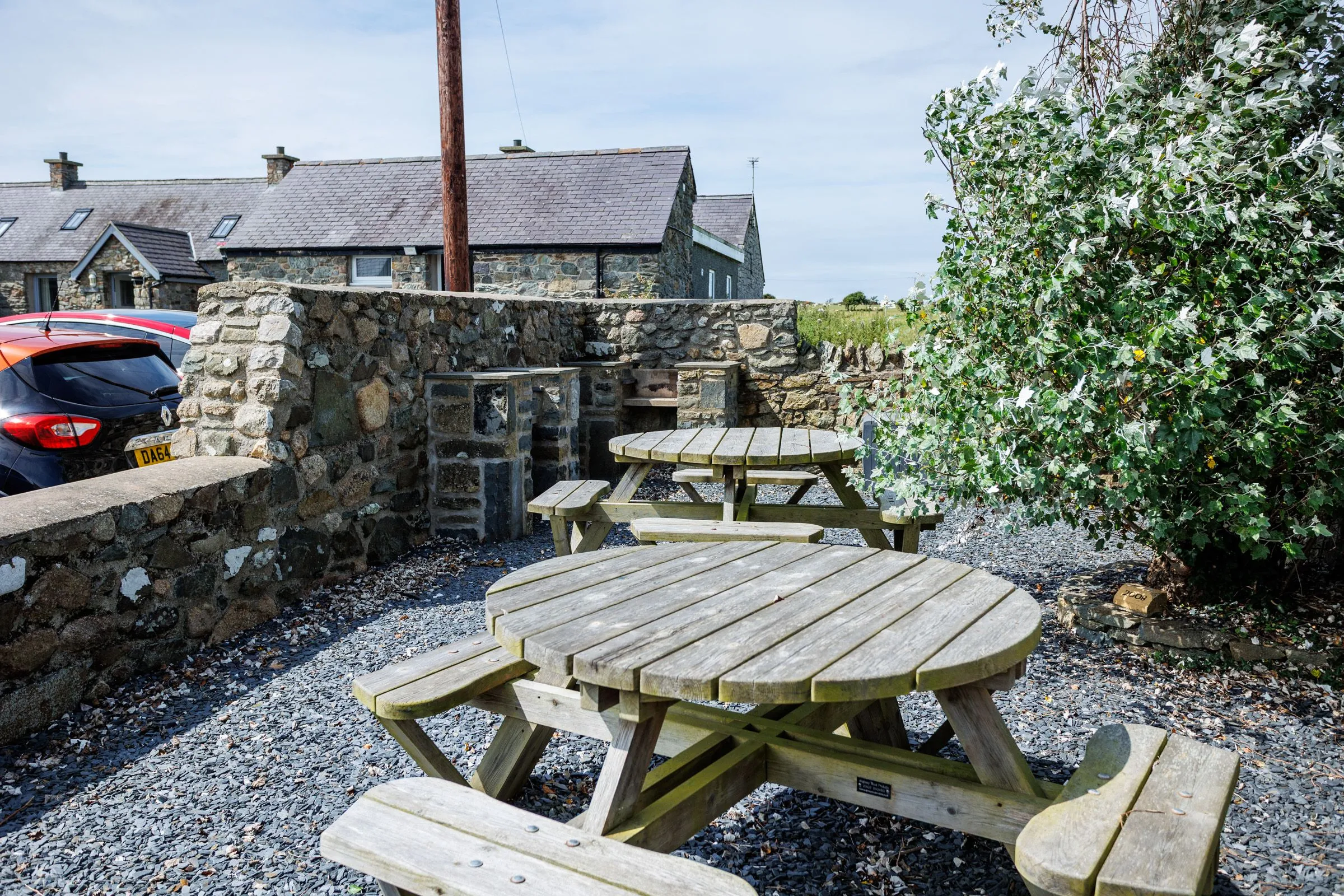 Ty Rhiannon - Picnic Area Aberffraw 