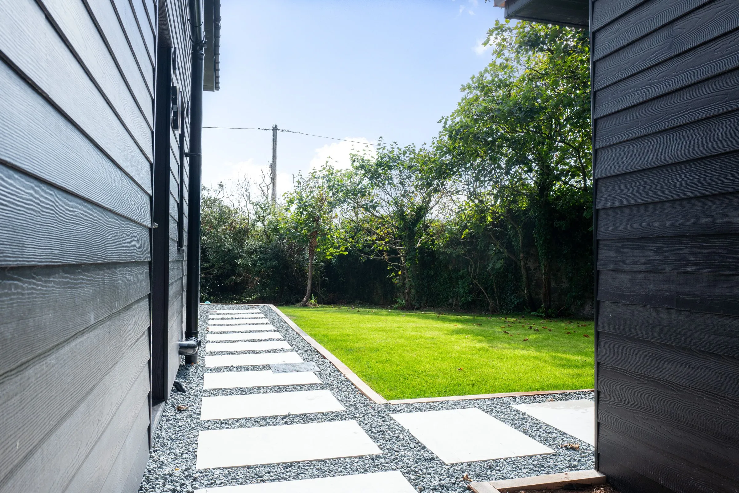 Bluebells Rhosneigr - Paving