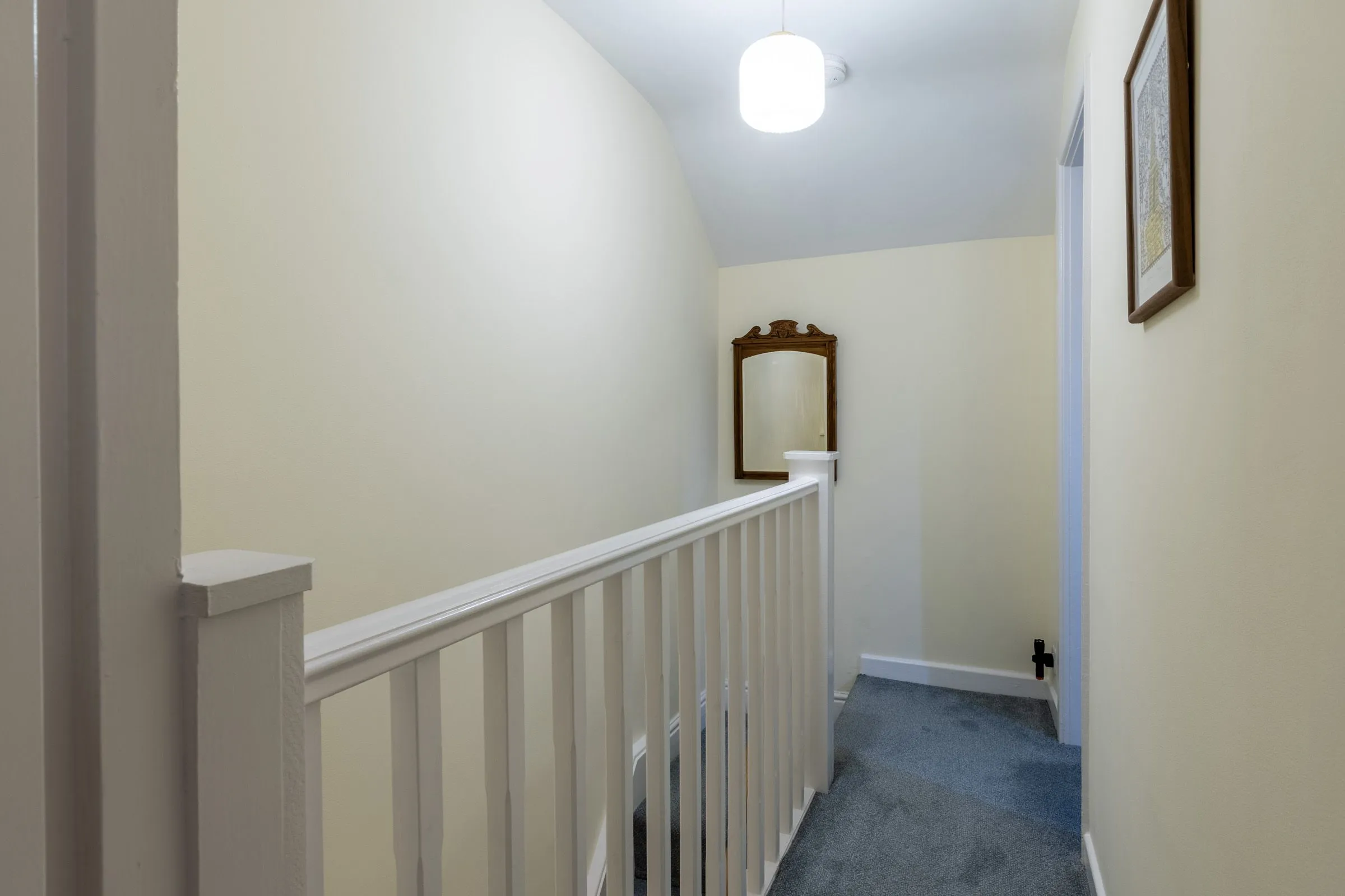 Kite Cottage - Landing