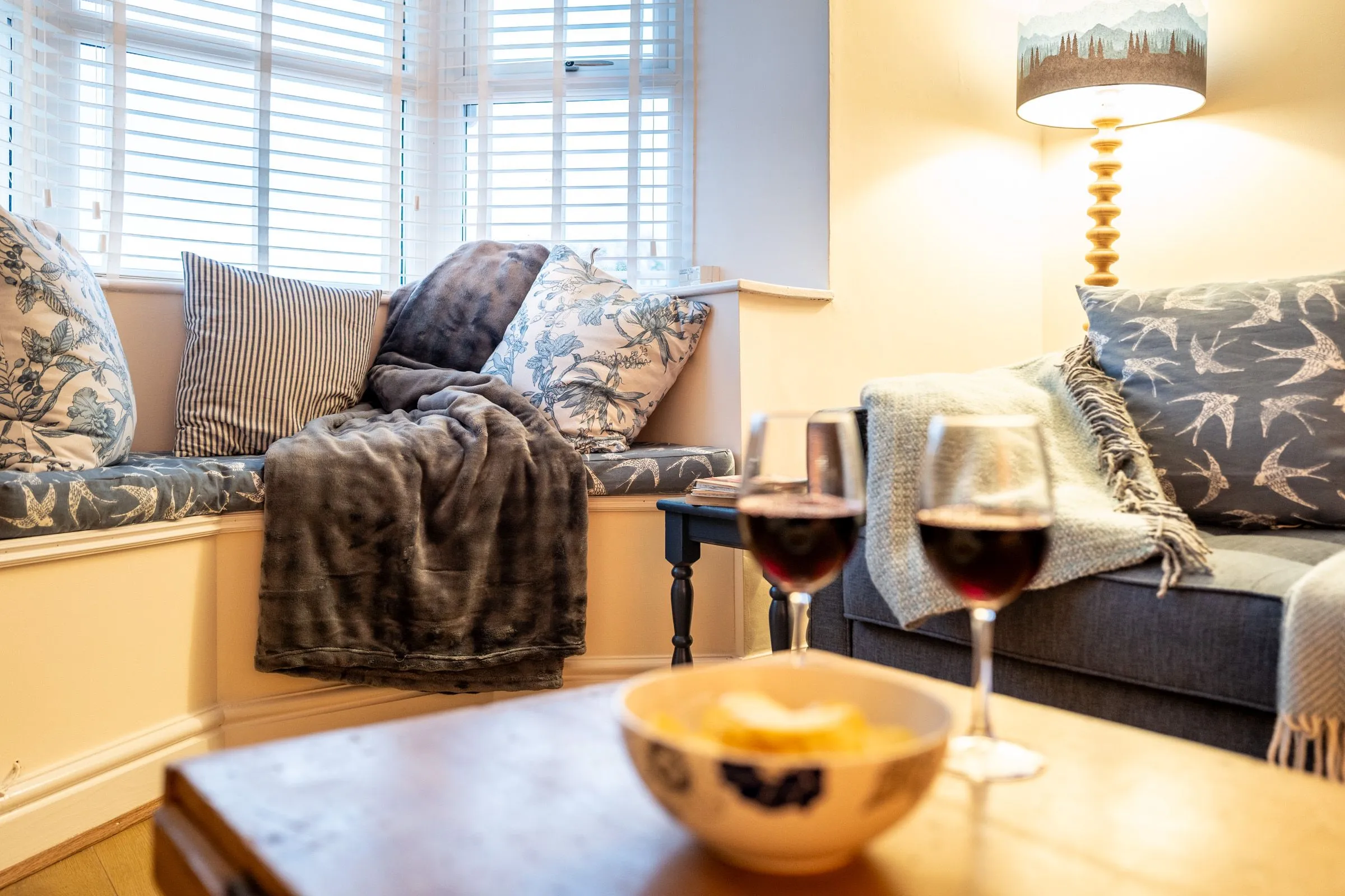 Kite Cottage - Bay window Seating