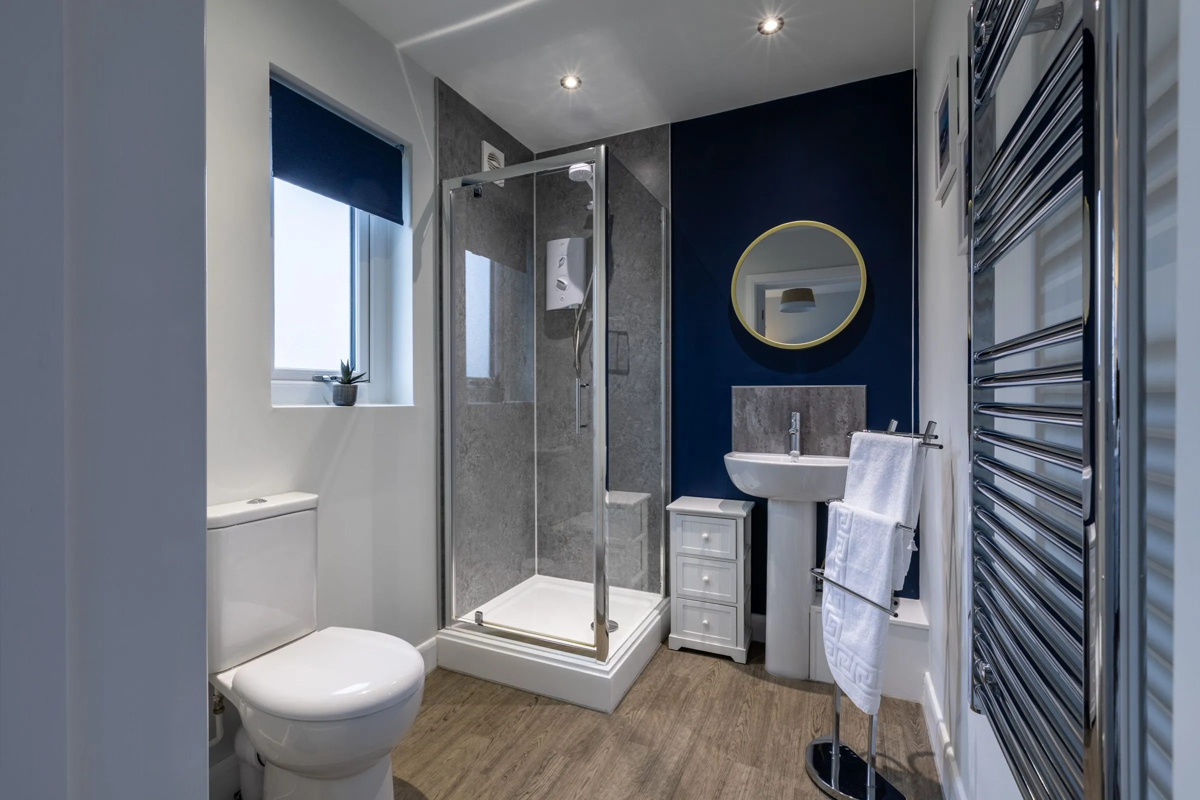 Ty Wawr - Ensuite Bathroom 