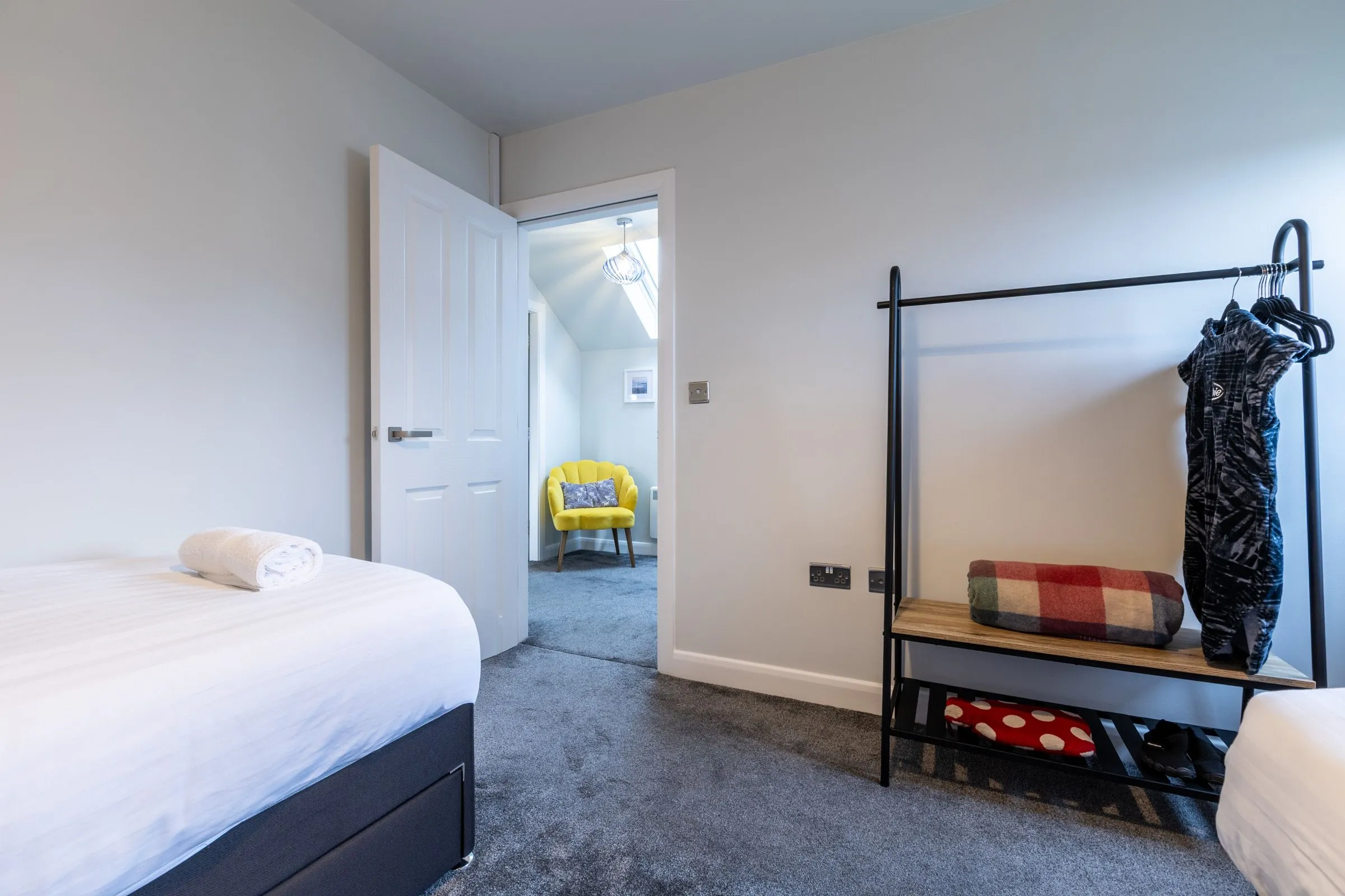 Ty Wawr - Twin Room through to landing