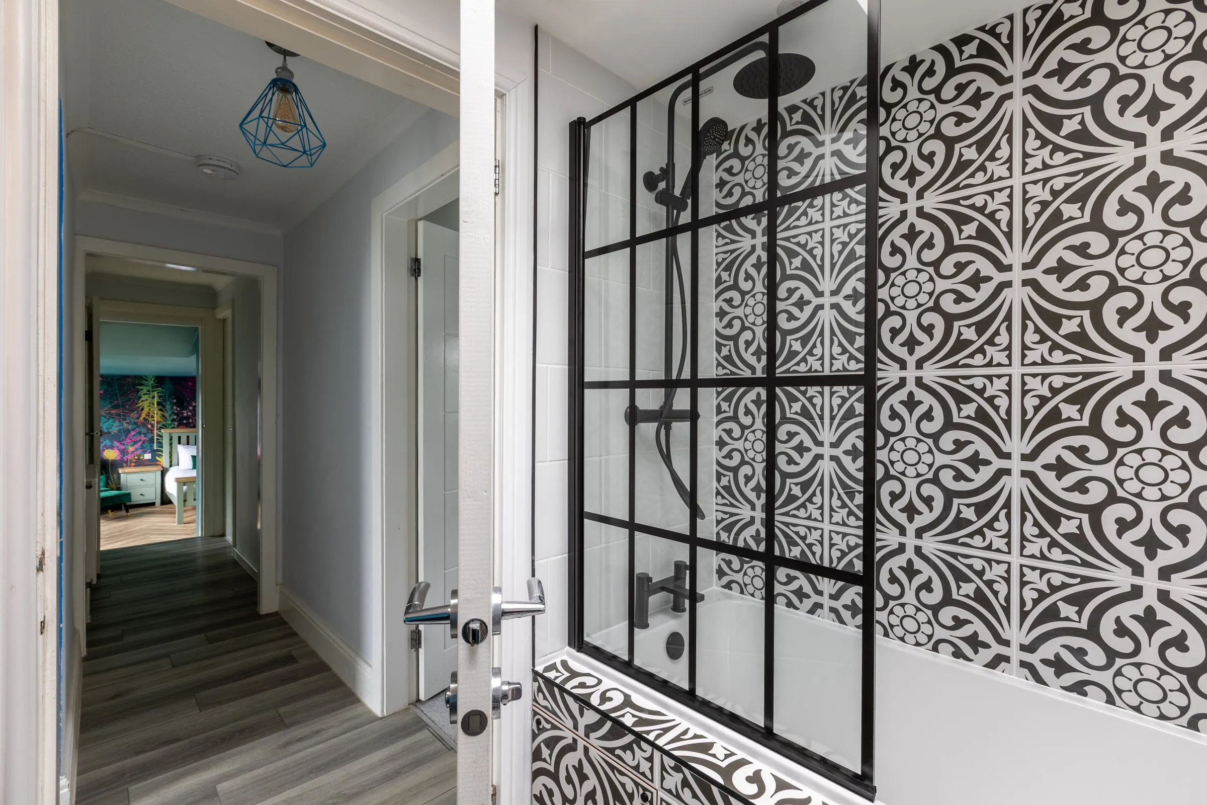 Coed Y Llan Family Bathroom 