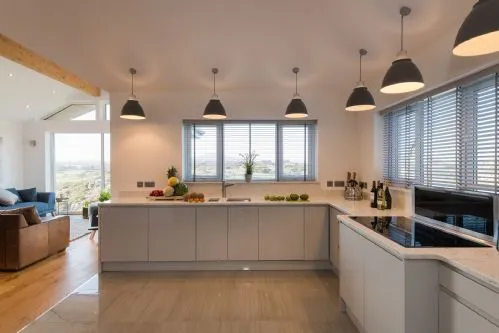 Cadair Arthur kitchen lounge
