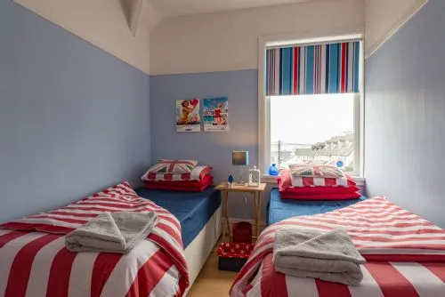Bryn Awel Twin Bedroom - Rhosneigr 