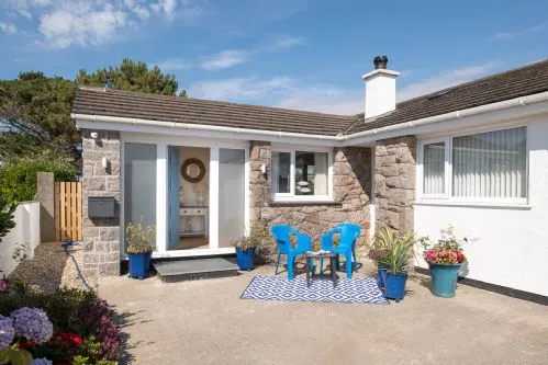 Chelford  - Rhosneigr Anglesey